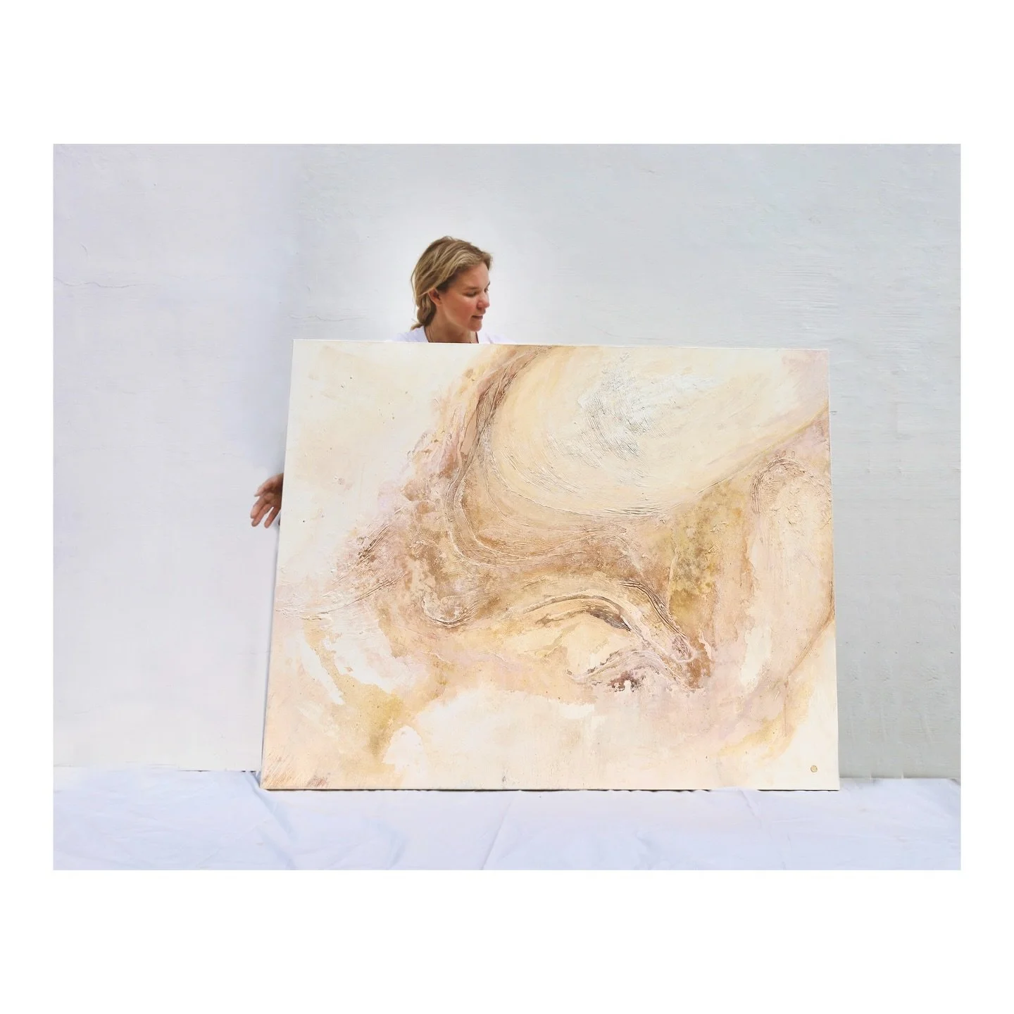 &lsquo;Bakoven&rsquo; soon heading to its new home in London 

Mixed media on cotton canvas;
Clay, crushed seashells, sand, limestone and acrylics.&nbsp;
152cm x 122cm