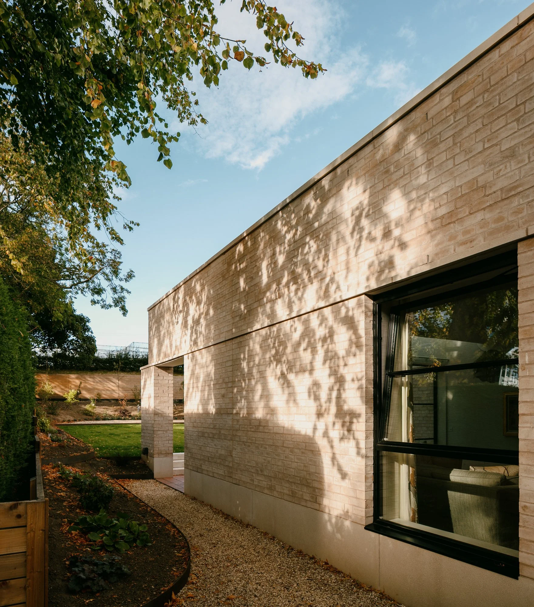 Gloss-Inverleith-Bungalow-Edinburgh-8.jpg