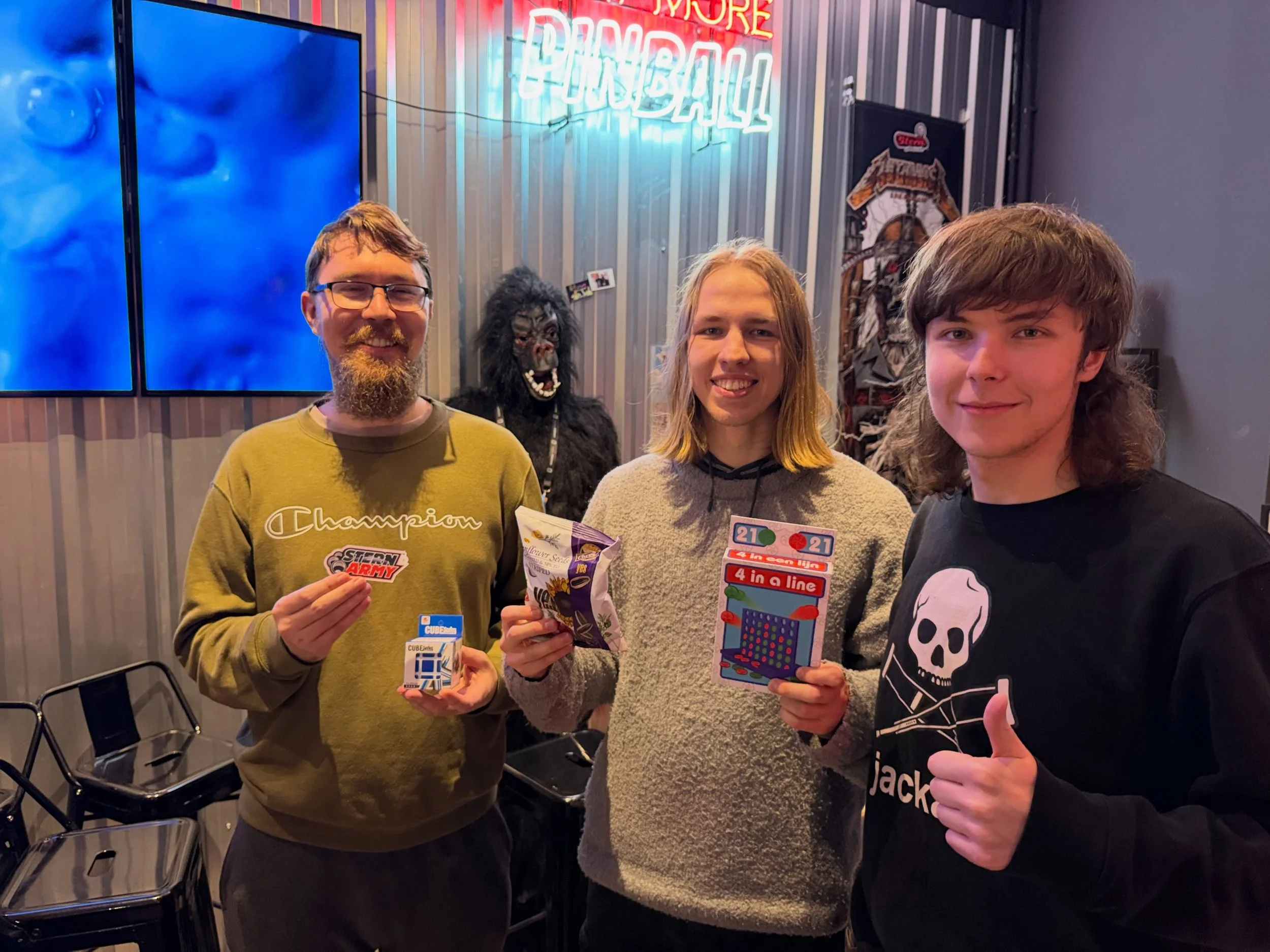 Aaaaiziet! 🎬 &Scaron;odien pirmais līgas vakars aizvadīts, Liels PALDIES visiem dalībniekiem 🥳 Jūs esam super 🙌

Pirmās spēles uzvarētāji: 
🏆 Pauls 
🥈 Ignats 
🥉 Agris 

Katru otrdienu ap 19:15 pievienojies pinbola līgas vakaram. Pēc 6 nedēļām f