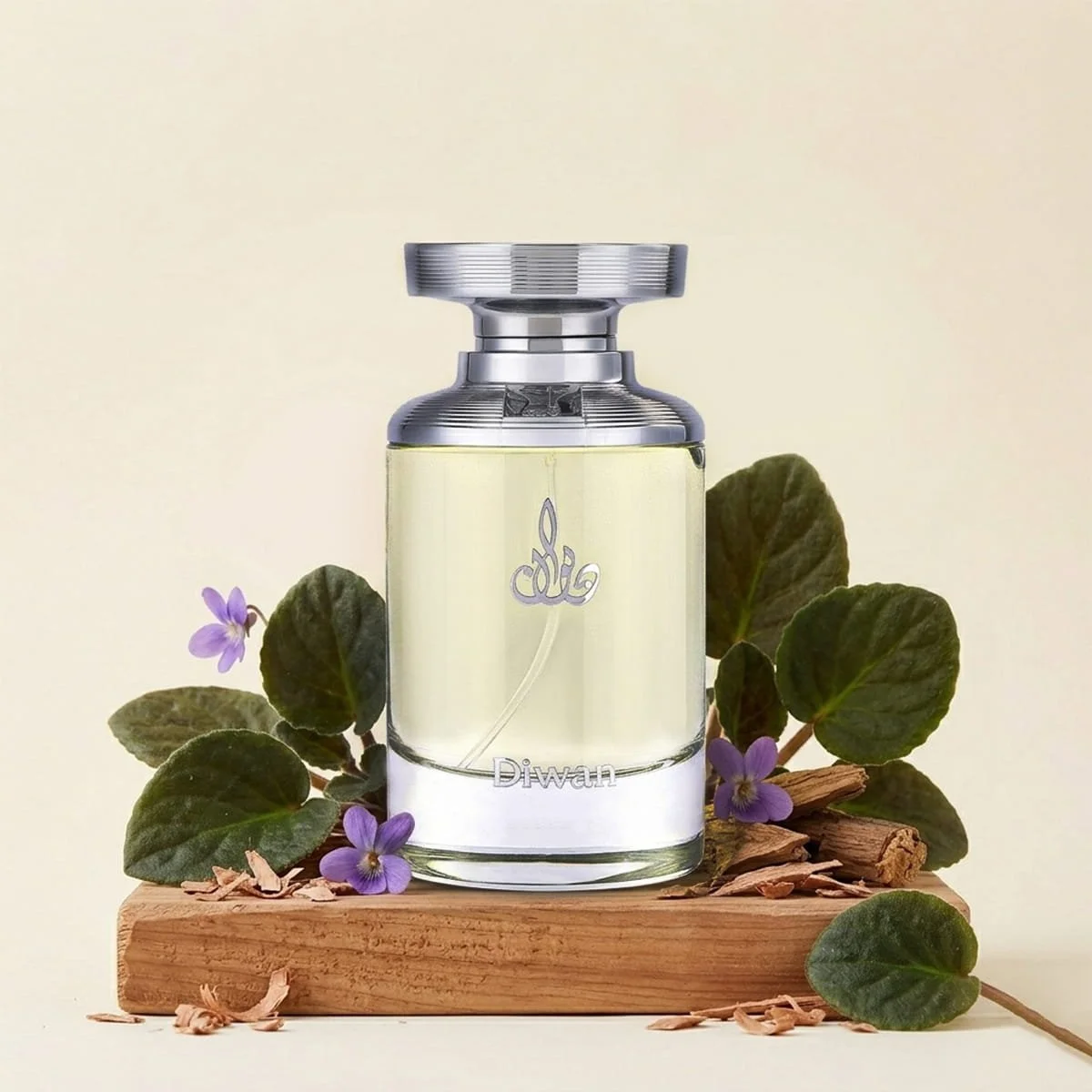 Arabian Oud Diwan perfume with violet, oud, cardamom and patchouli ingredients, luxury fragrance UK