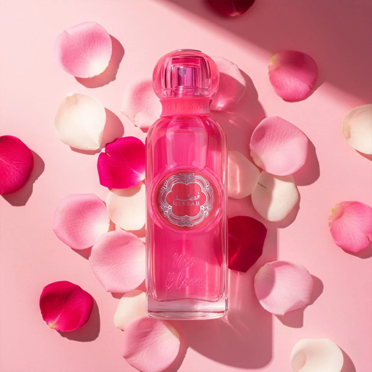 Gissah Neo Bloom Eau de Parfum surrounded by pink rose petals – Valentine’s hero image