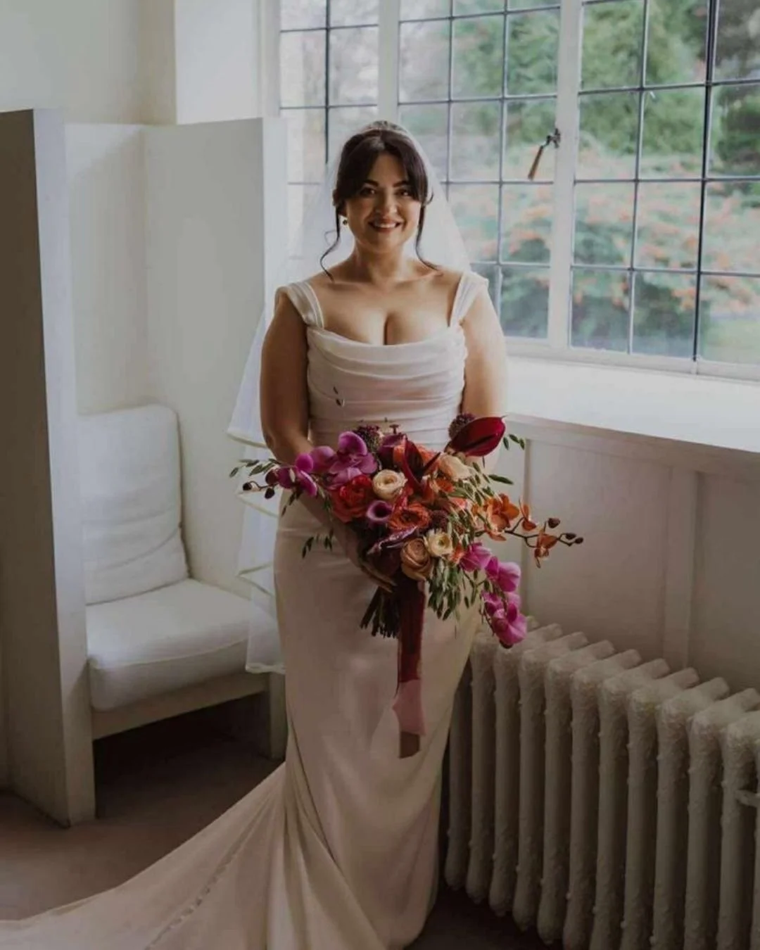 One of out Alter Girl Brides 😍&hearts;

How stunning is she?! The dress just totally fitted like a glove when we were done and the guests at the wedding confirmed - thanks again for choosing Alter Girls! 

 #weddingreviews #BrideFeedback #alteration