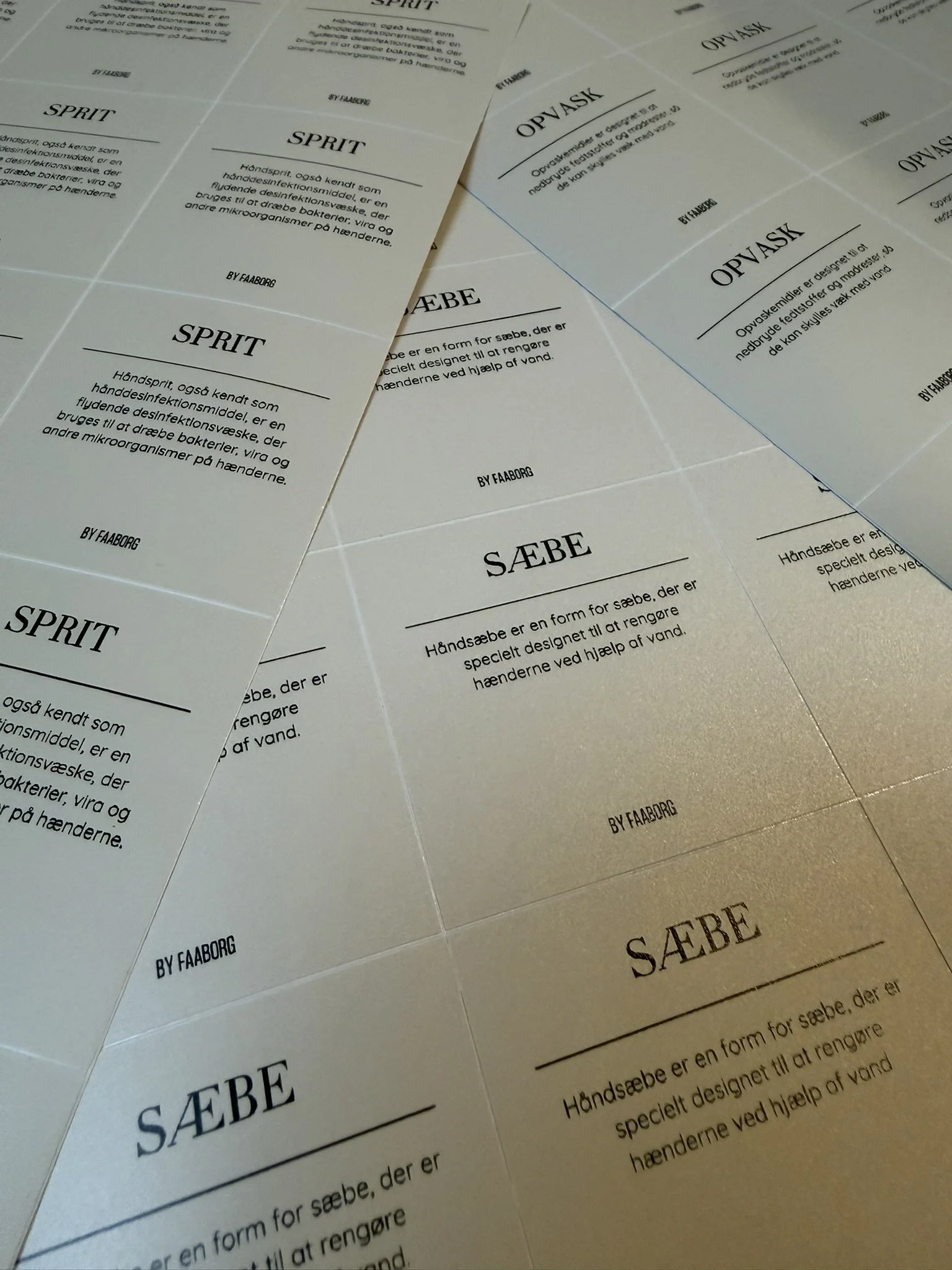 Labels til sæbedispensere, opvaskemiddeldispensere og håndspritdispensere