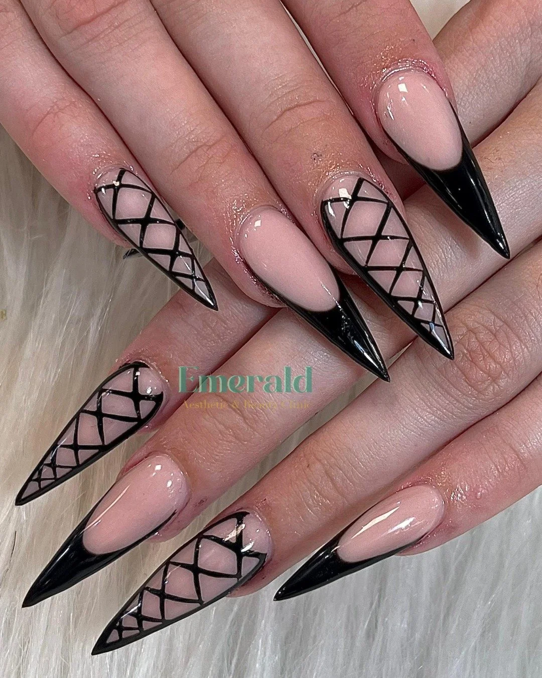 🖤 I'm a vision in black 🖤

---
📍15 Market Street, NG1 6HY, Nottingham
📧 eacnotts@proton.me
📱 0115 958 0217

#EmeraldSpa #EmeraldSalon #emeraldspanottingham #nottinghamnails #PamperYourself #BeautyTreat #NailsOnPoint #GlowUp #RelaxAndUnwind #Self