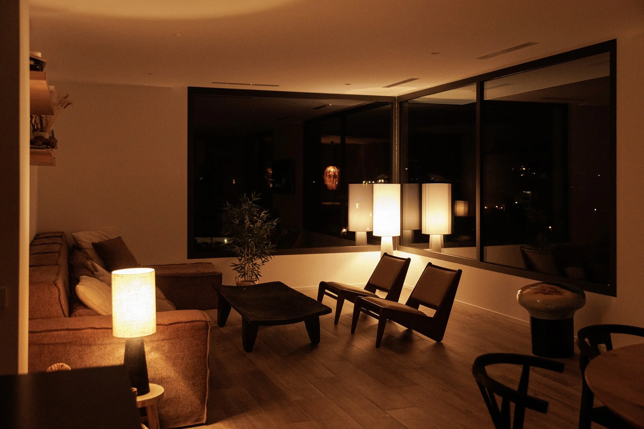 CasaMatine_LivingRoom_Night-4.jpg