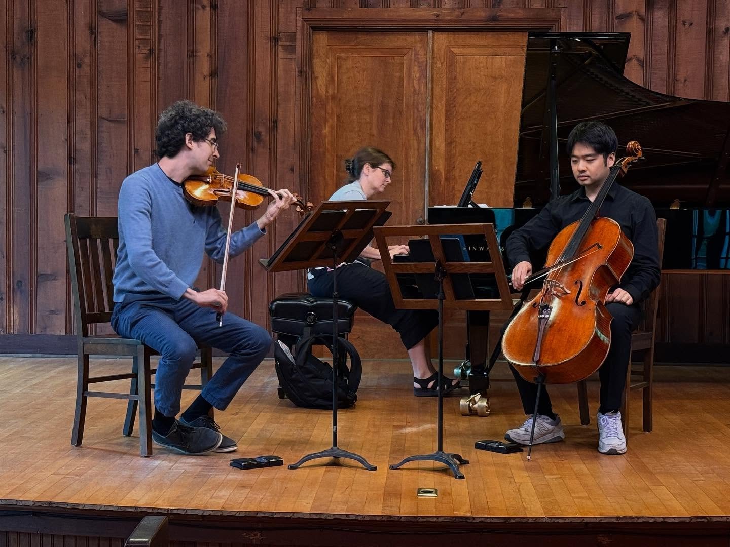 Making music without distractions. What a magical place! Photos from rehearsal at Music Mountain @musicmountainct #chambermusic #pianotrio #classicmusiclife #piano #cello #violin #arvop&auml;rt #schumann #shostakovich #mendelssohn