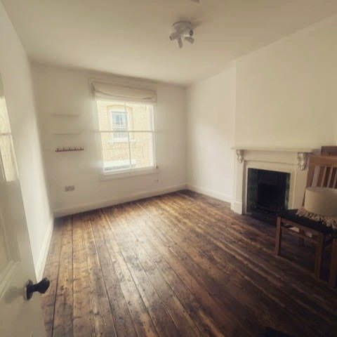 Are you a practitioner or therapist looking for a space in Woodbridge? We have two lovely front-facing rooms available in our adjoining cottage here at New Street Market available for daily hire. If you think we&rsquo;re your vibe and want to be part