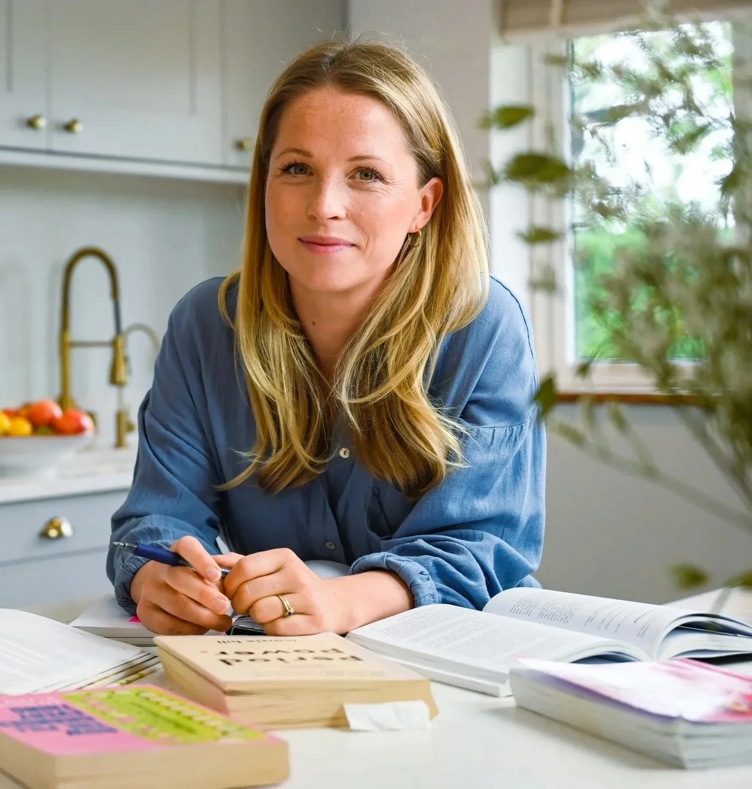 She Thrives: Perimenopause, Reframed w/ Women's Health Expert Rose Constantine