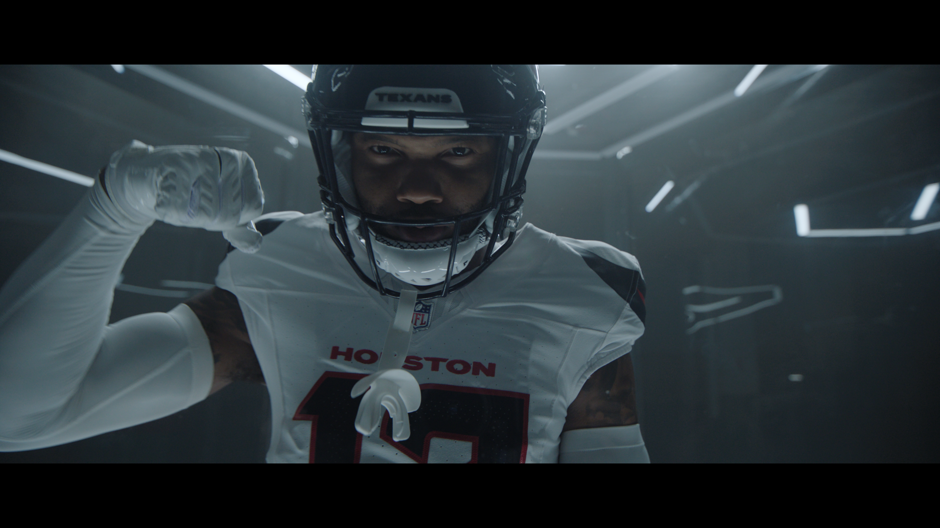 Texans+Editupdate_4_15.00_00_48_05.Still027.png