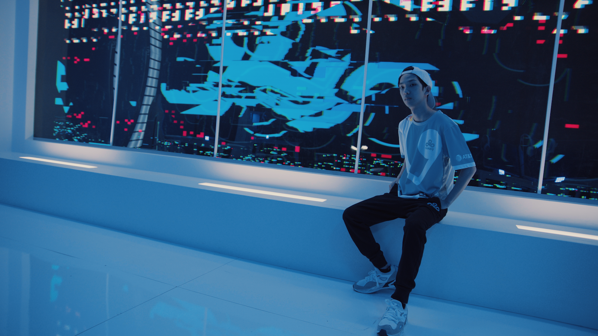BLABER.00_05_30_19.Still029.png