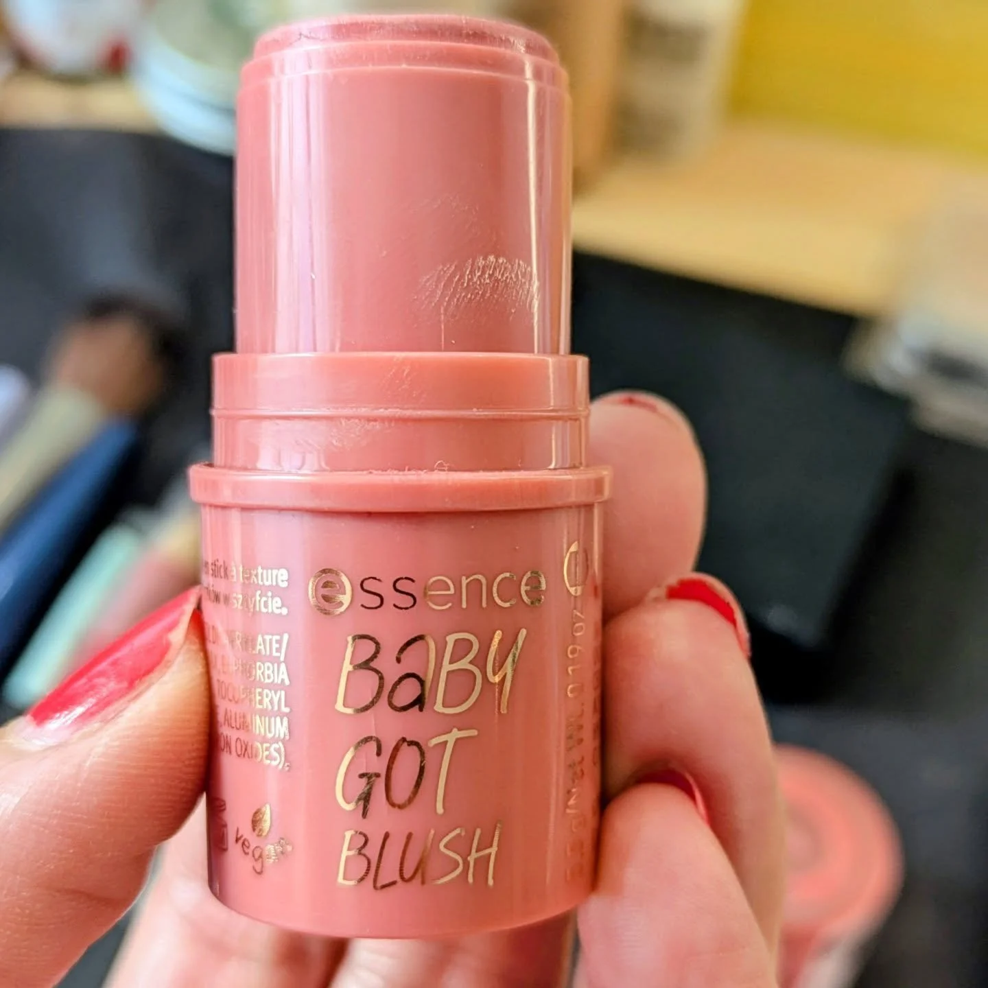 baby got blush π₯ een verrassend fijn ding!
@essence_cosmetics
> @kruidvat.belgie
score 83/100 'excellent' @yuka_app
> low risk ingredients
dussss...skinfriendly baby π