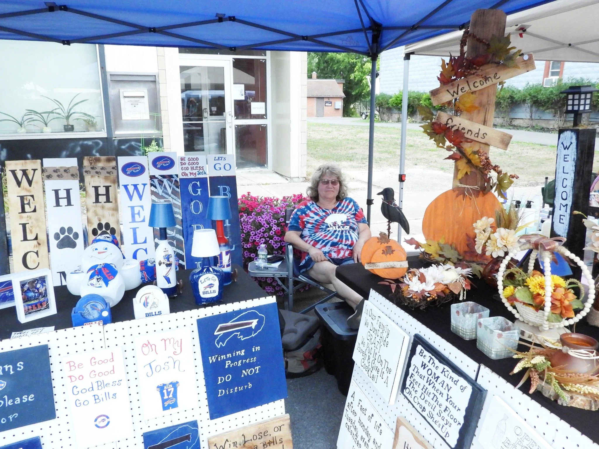 vendor - bills signs.jpg