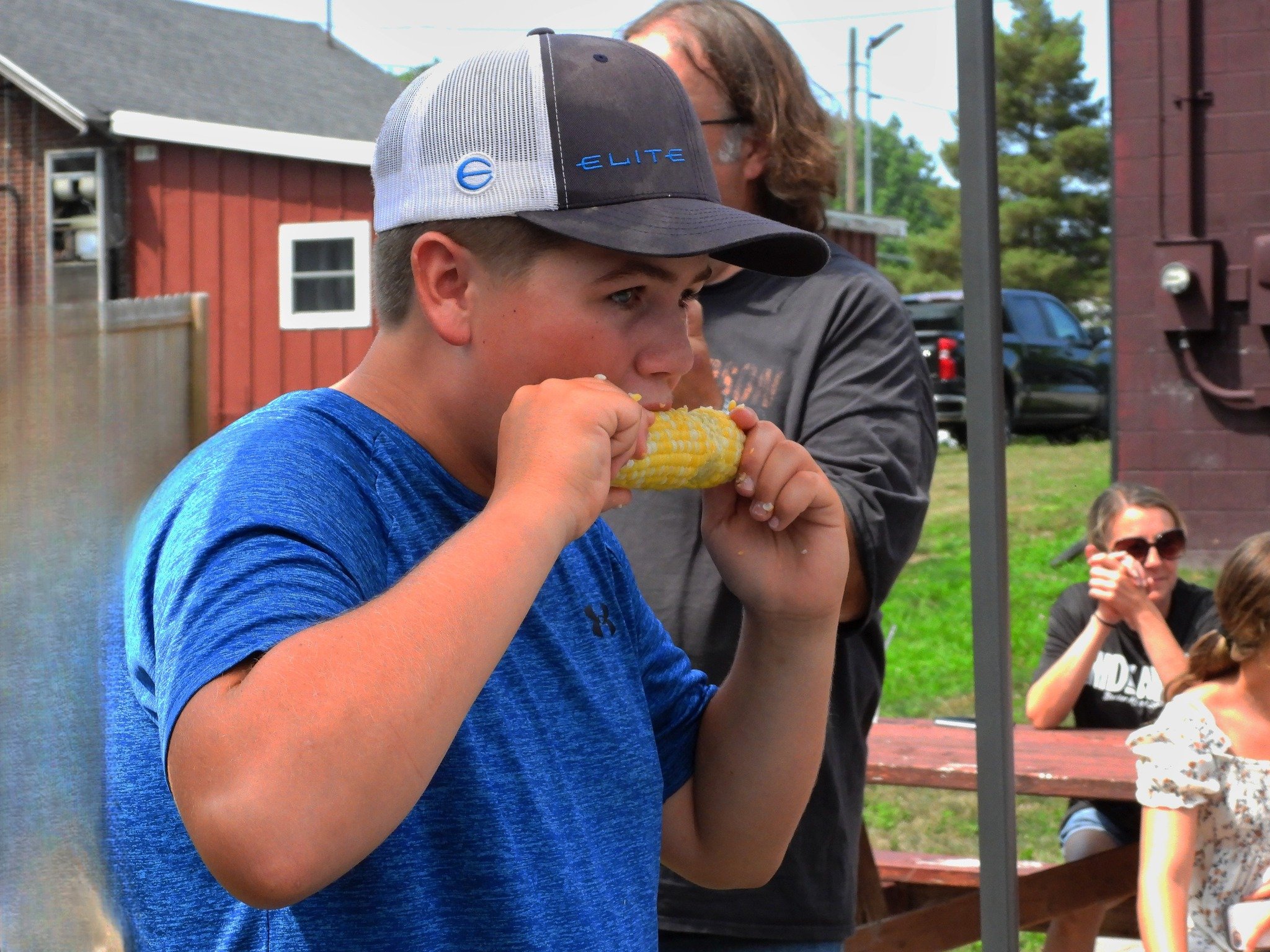corn eating contest 2.jpg