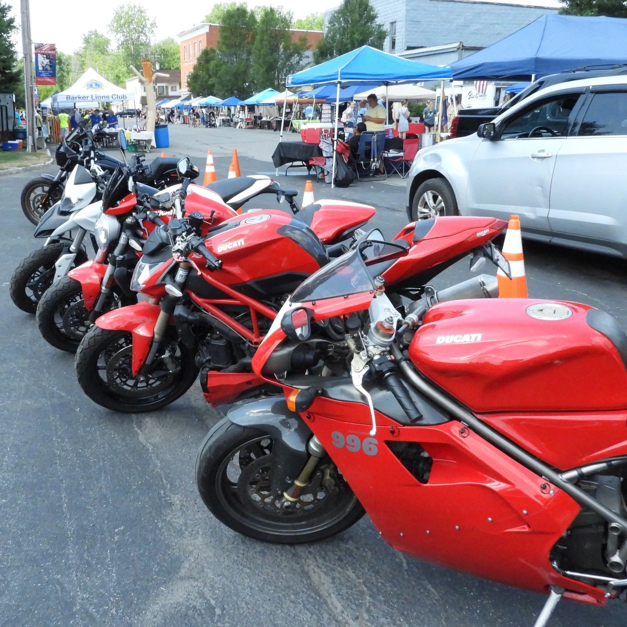 car cruise - motorcycle.jpg