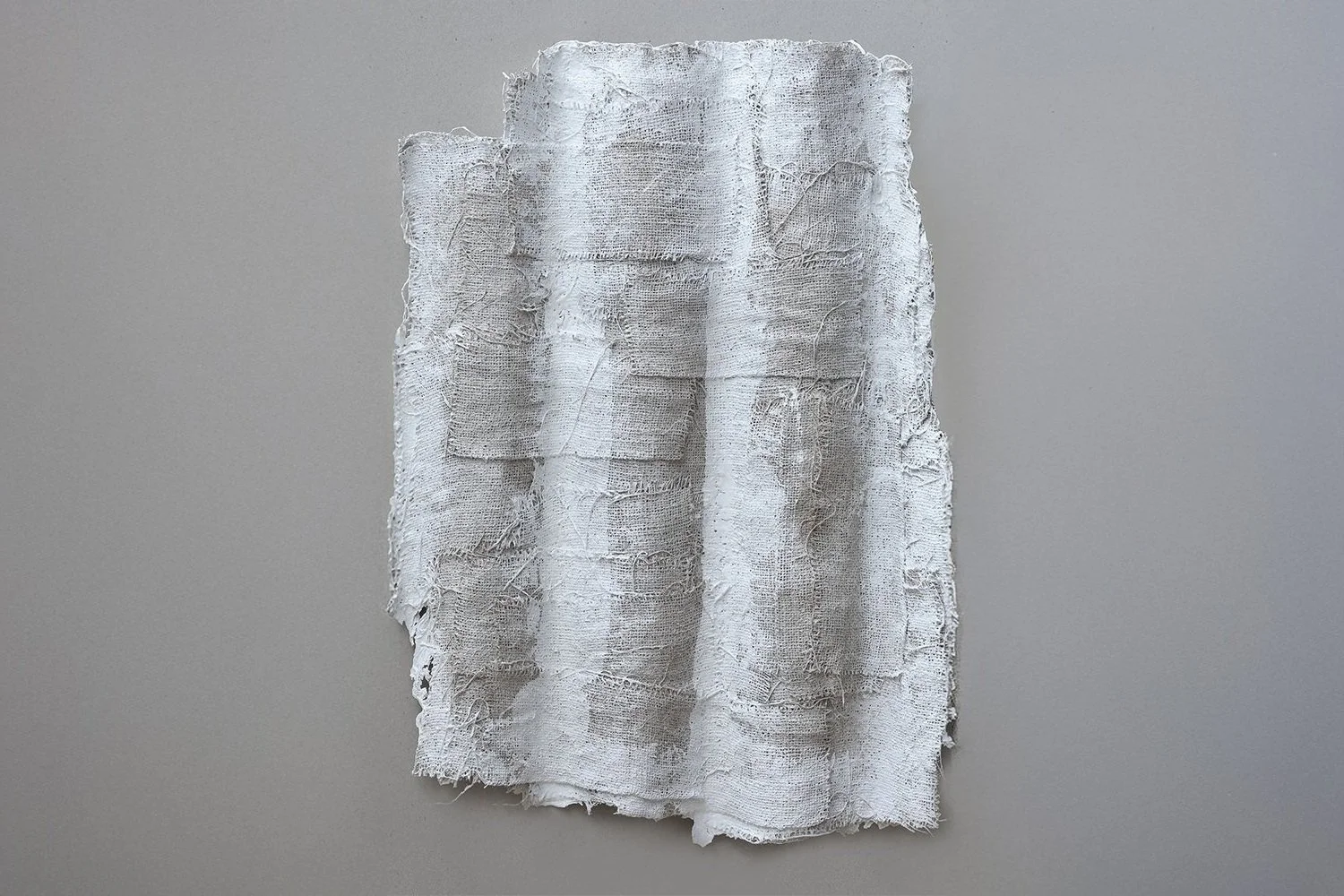  Drobyna V (reversas)  79 x 60 cm   Džiūtas, klijai, akrilinė emalė. 2016 - 2024