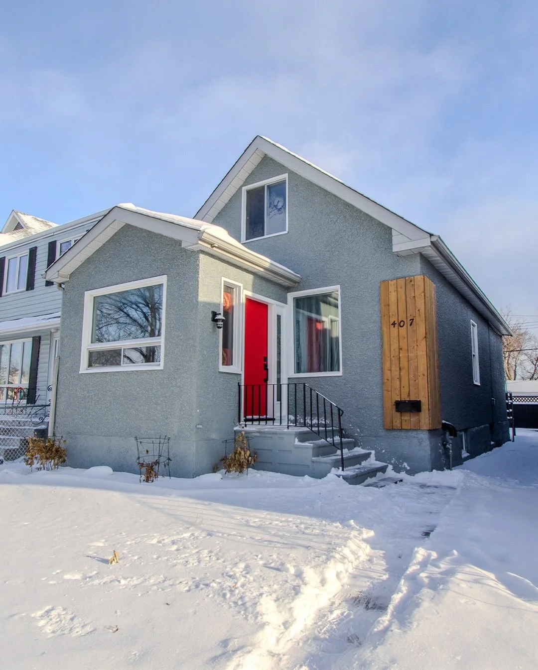 We know the drill: You sign the listing, the sign goes up, and the clock starts ticking. You can&rsquo;t afford to wait 3-5 days for photos.

That&rsquo;s why for this shoot at 407 McKenzie Street, we executed our Rapid Delivery Protocol: 

✅ Shot: S