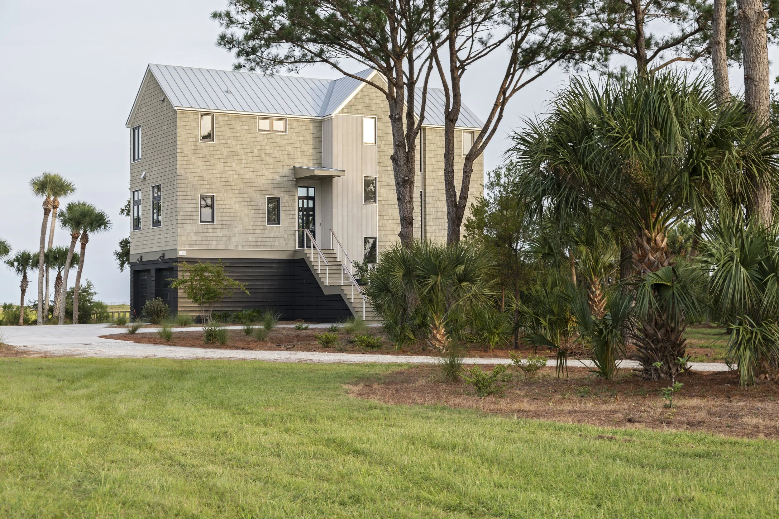 MT / №003        Coastal Home