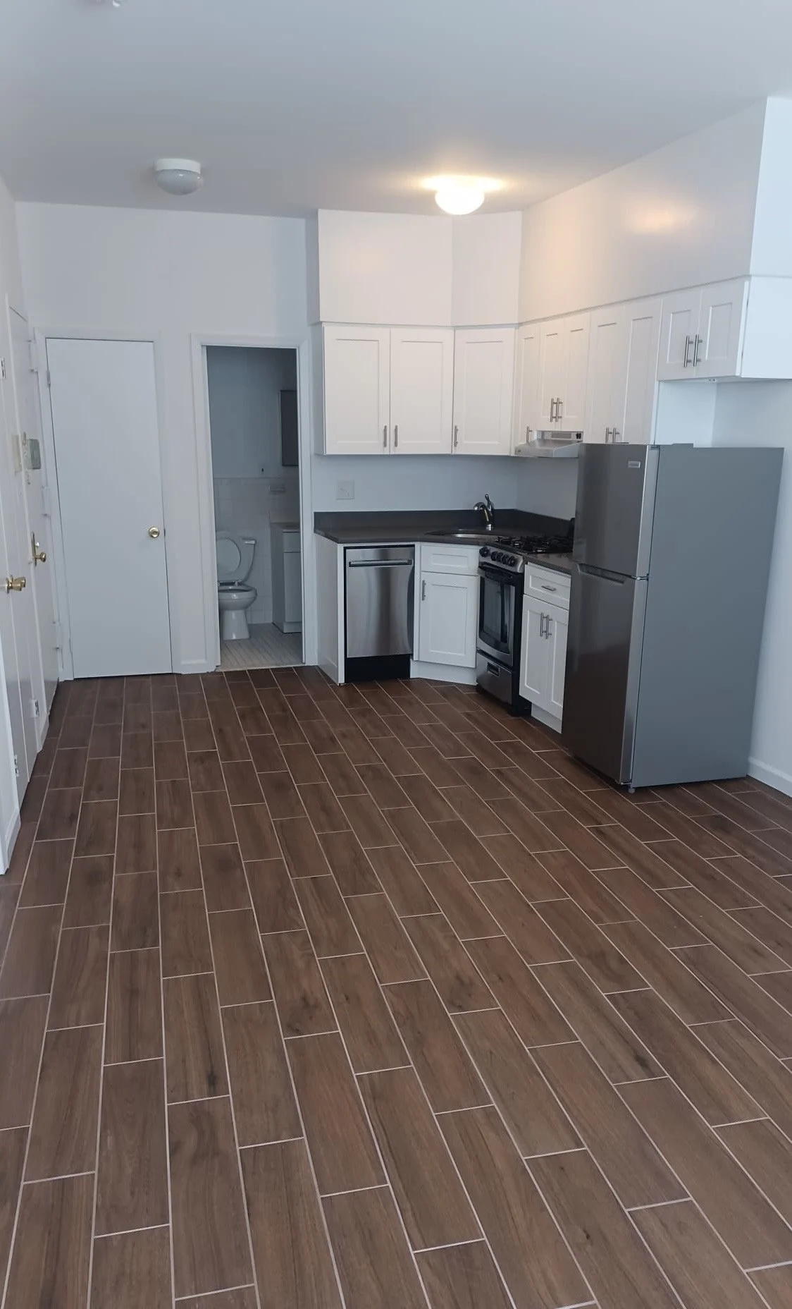 18-27 27th Avenue, Apt. 2R, Astoria, NY 11102