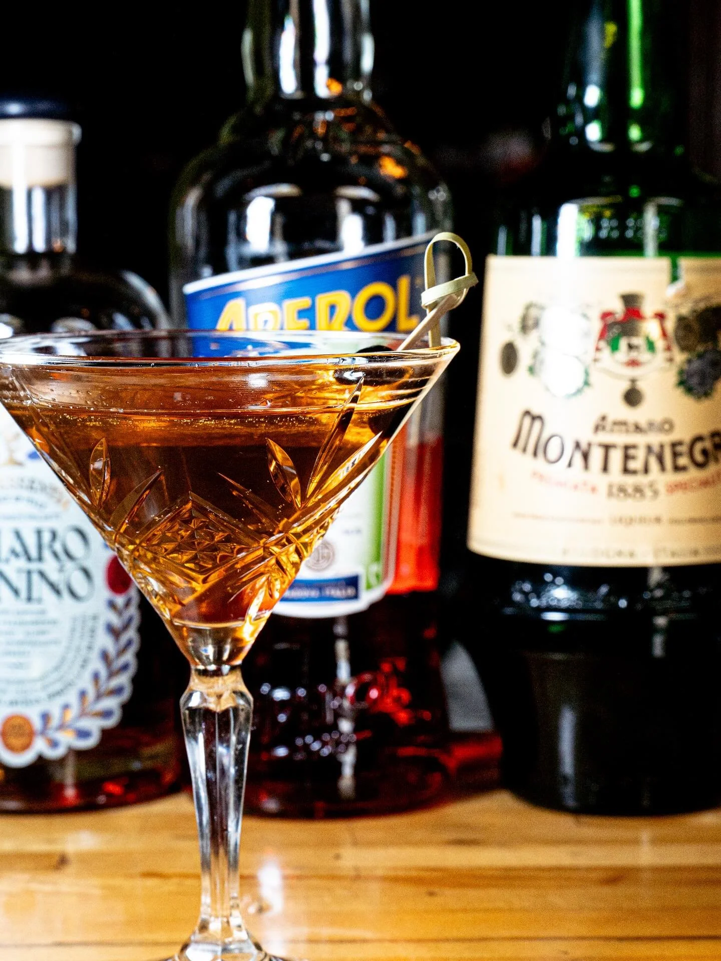 BLACK MANHATTAN: The Manhattan&rsquo;s emo cousin made with Amaro instead of Sweet Vermouth making it a little darker and just slightly more bitter #fremont #niles #cocktails #bayarea #blackmanhattan @raeraesatjoescorner @joescornerniles