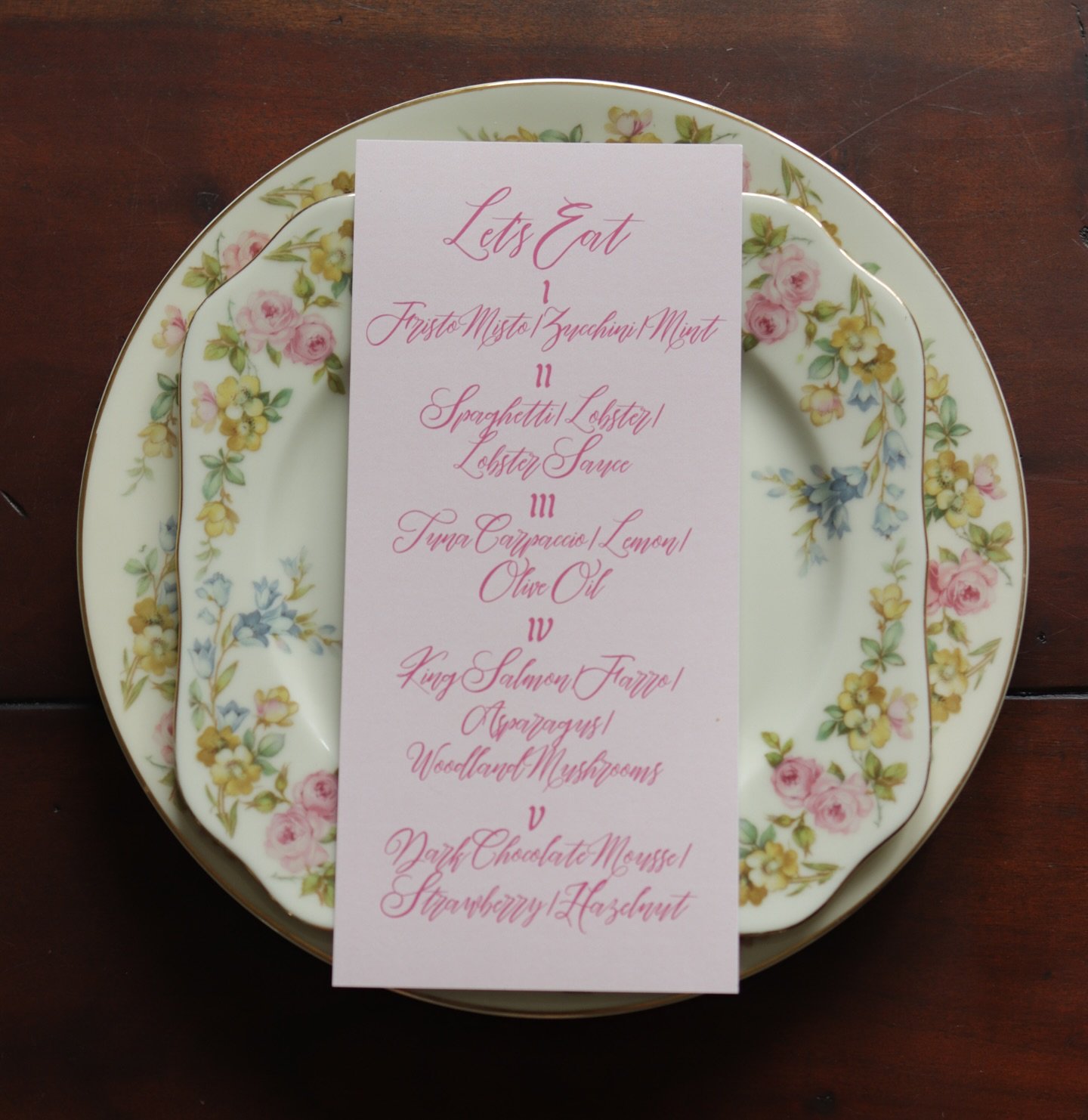 Vintage china, pink script &amp; the perfect menu 🤤
