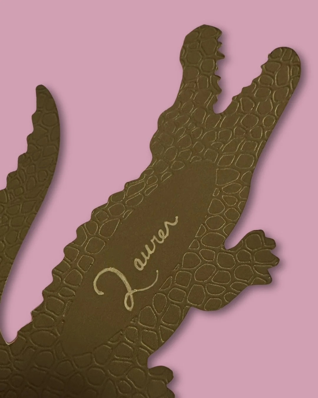 The kind of table detail that doesn&rsquo;t go unnoticed. Hand-calligraphed seating cards with a custom debossed alligator skin finish. 🐊  #customstationery #weddingstationery  #lowcountryweddings