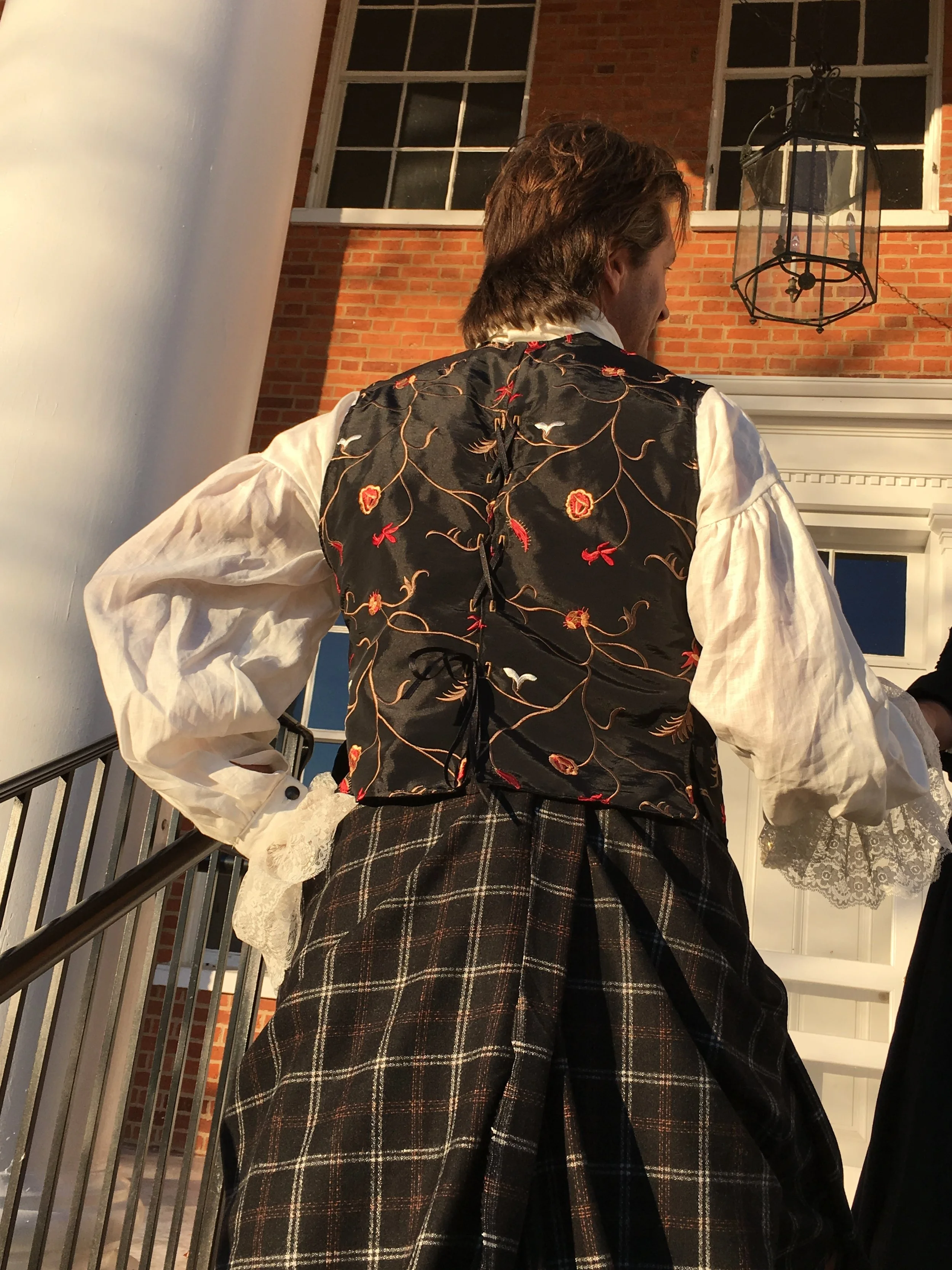 braeburn shirt, vest, kilt (or great kilt).JPG