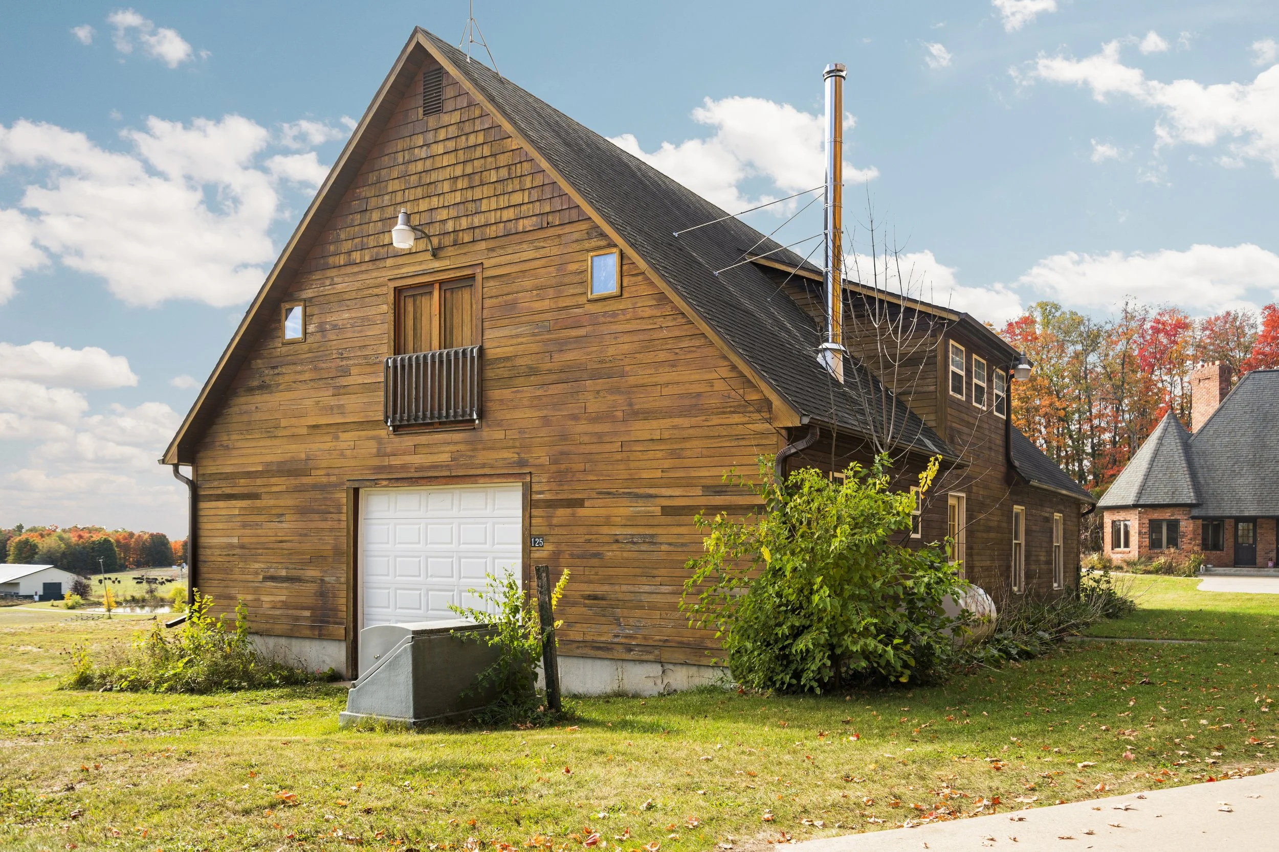 Barn structure on the Hope Ridge campus
