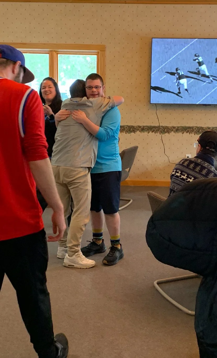 2Hug-auth use.jpg