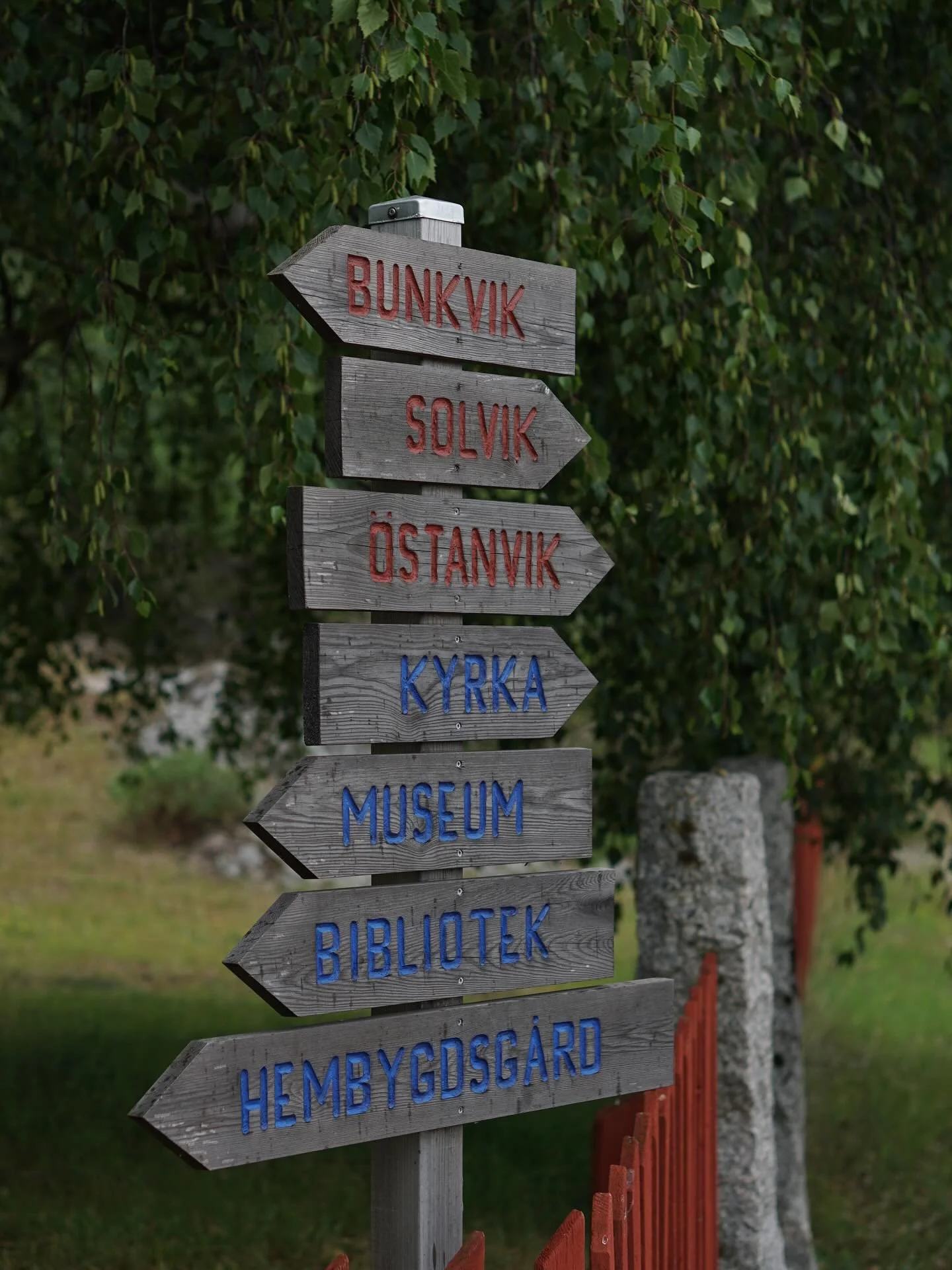 Vilket &auml;r ditt smultronst&auml;lle p&aring; N&auml;md&ouml; ?
#n&auml;md&ouml; #solvik #sk&auml;rg&aring;rd @archipelago.stockholm @namdo.skargarden @namdohembygdsforening @stockholmarchipelagotrail