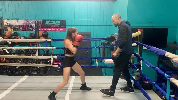 Flowing on the mitts tonight with @the_professor3d .
Staying sharp and continuing to get ready for the USA Boxing Women&rsquo;s National Tournament in March! 

@adamsboxing @movecrossfit24_7  @movedaytona
#boxing #womensboxing #femaleboxer #amateurbo