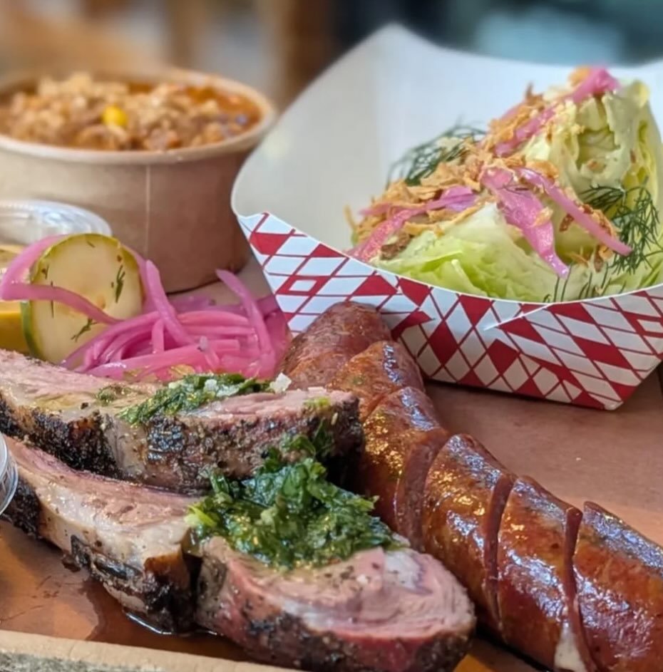 What a weekend! 🎉 Huge thanks to everyone who came out to Variant to help us celebrate 2 years — we couldn’t have done it without you. 🔥 Looks like those lamb chops and wedge salad might need a comeback soon… 👀
Catch us this