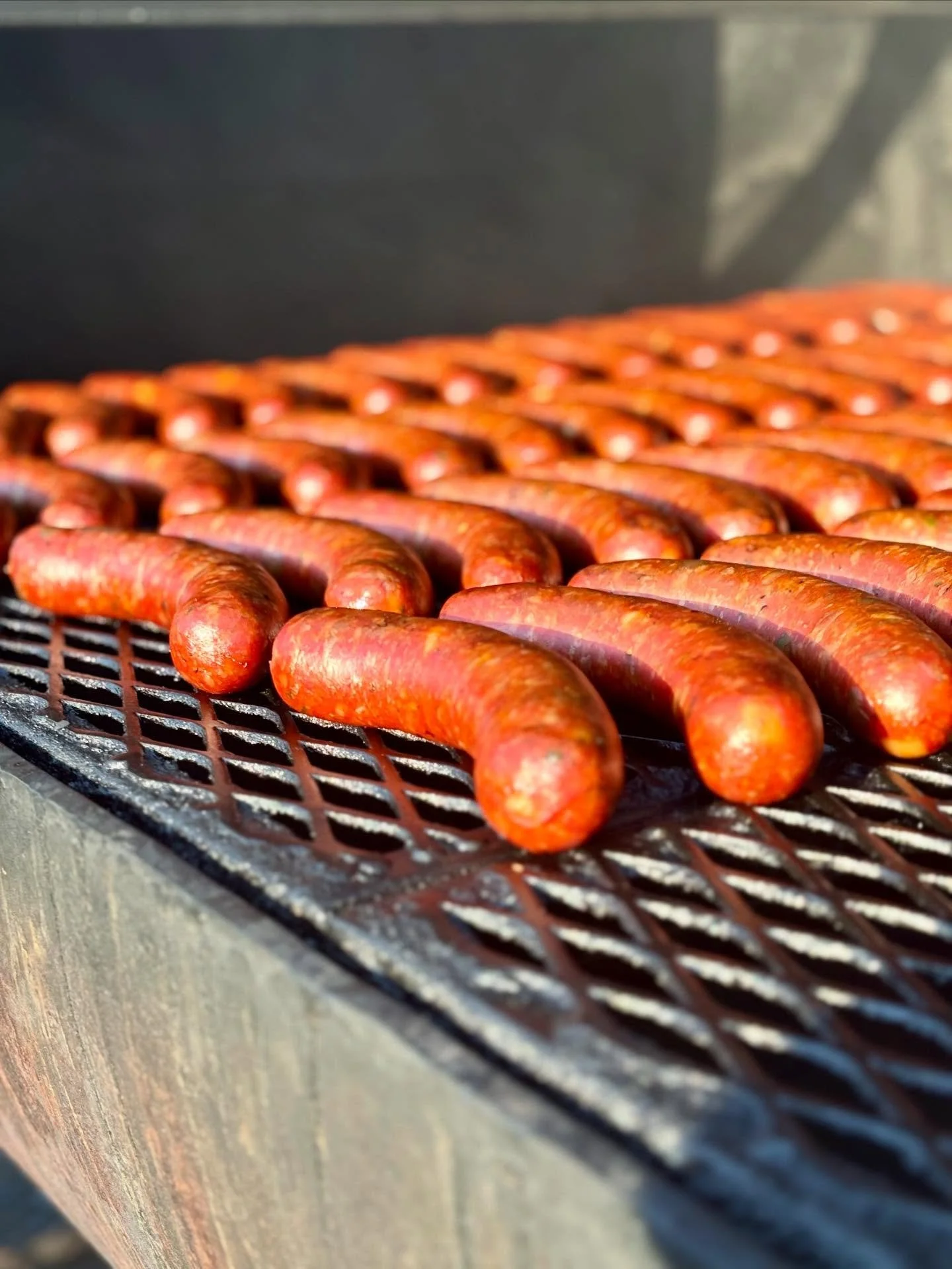 🔥🔥FINAL POP UP OF THE YEAR🔥🔥

We will be at @variantbrewingcompany on Saturday 12/20 for our LAST pop up until LATE JANUARY. 

We will have a lot of good stuff including the Texas Trinity - beef brisket, ribs and sausages as well as some SPECIAL 
