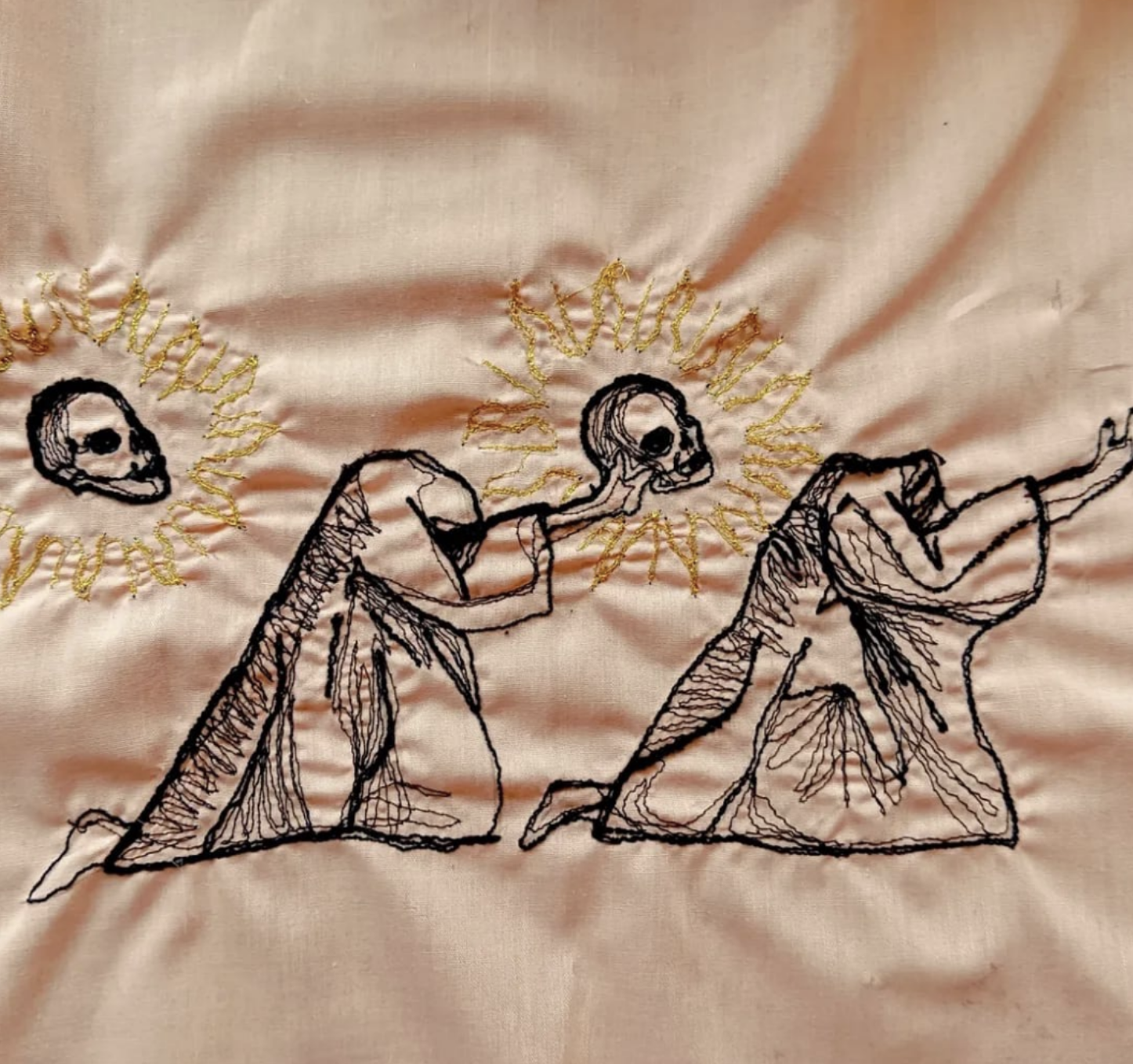 PRESENCIA / bordado sobre tela / 40 x 28 cm /
2025