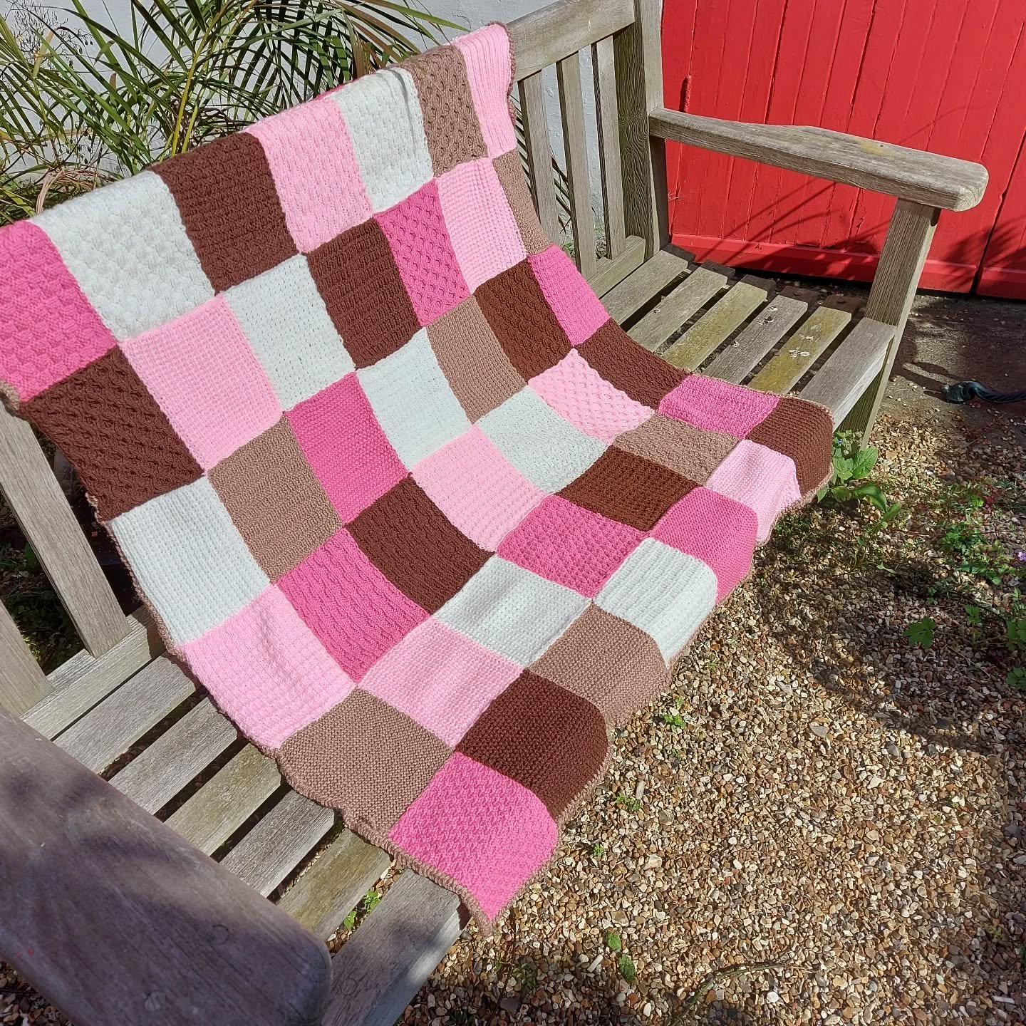We love the colours and textures of this jolly blanket kindly donated by Sally in Welling.  It will definitely brighten someone's room and be snug and cosy when the weather turns cooler.

Thank you, Sally, for our Knit of the Day!

#knitoftheday #han