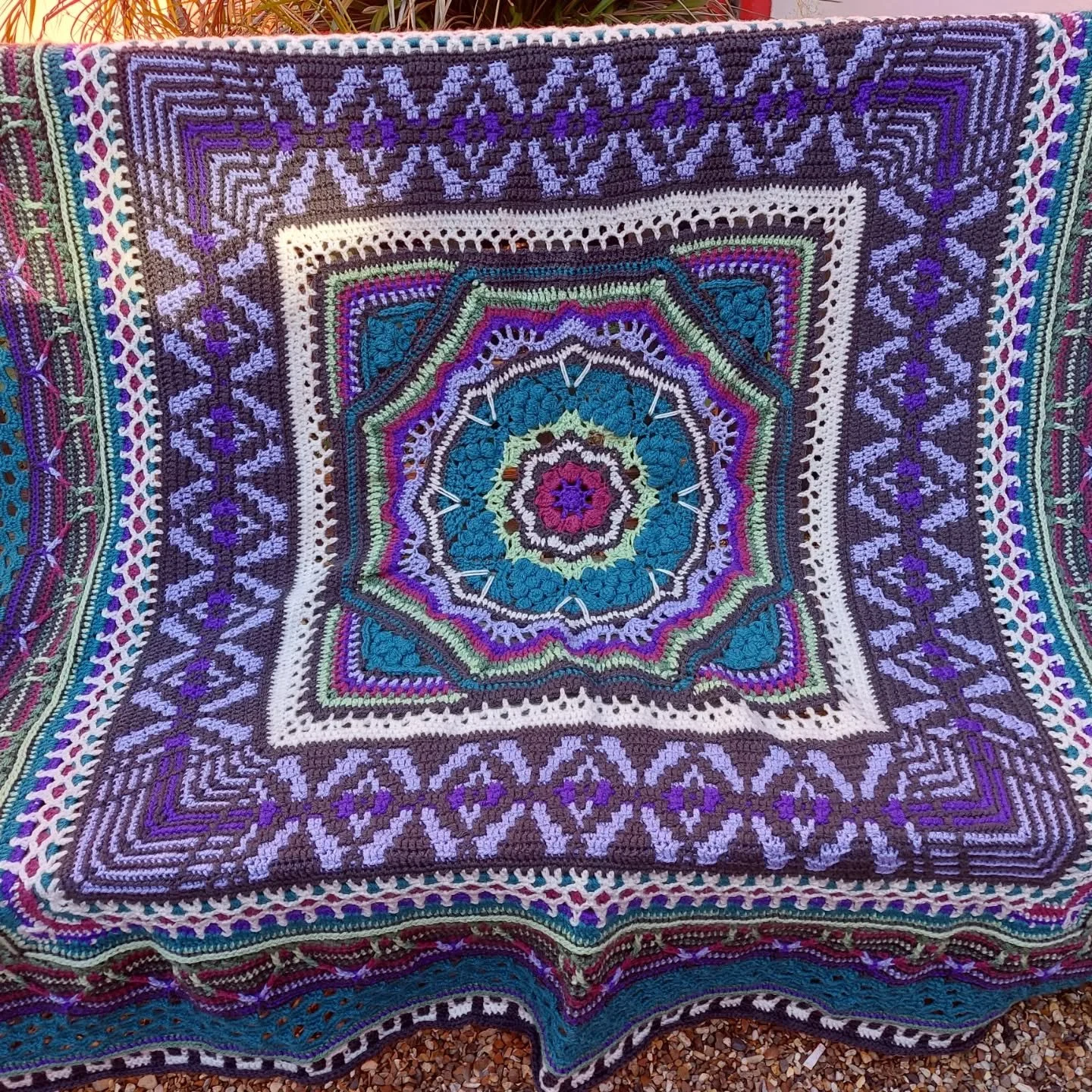 Jo in southwest London has sent us these two magnificent blankets.  We are in awe of the skill involved. 

Thank you, Jo. These are our Crochet of the Day!

#crochetoftheday #handmade #crochet #handcrafted #crochetofinstagram #crochetforothers #croch