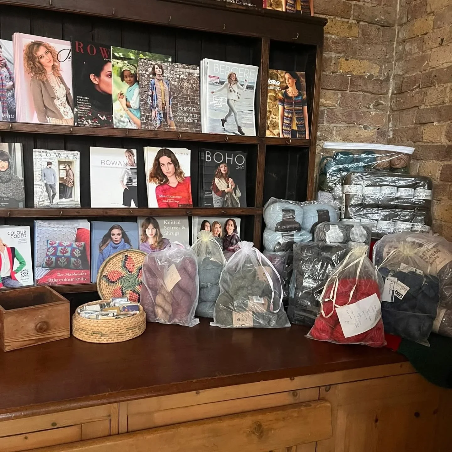 Our pop-up shop is open today from 11am until 4pm. Come in and browse the yarn, patterns and cards we have for sale. 

We're in Hampstead, very close to Hampstead tube station , at Radius Works, Back Lane. 

We're looking forward to seeing you!

#kfp