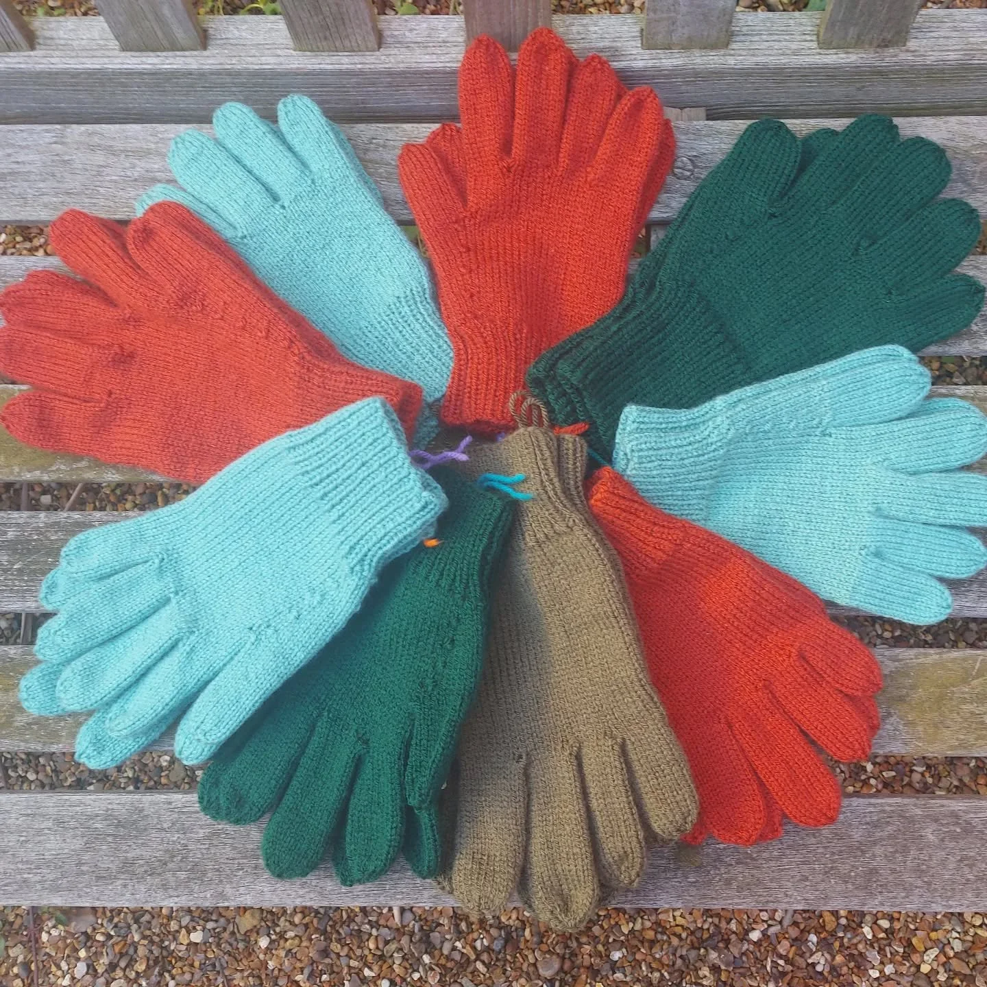 We're very impressed by anyone who can make gloves with fingers!  Heather in Amersham is one such skilled knitters and she has sent us a lovely collection. 

Thank you, Heather. These are our Knit of the Day!

#knitoftheday #handmade #handknit #knitt