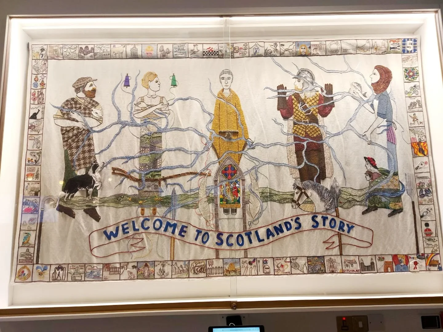 Have you seen the @greattapestryscotland ?  After a number of years of touring Scotlland after its inauguration in Edinburgh in 2013, it is now in its permanent purpose built home in Galashiels in the Borders.

It is a truly astonishing achievement m