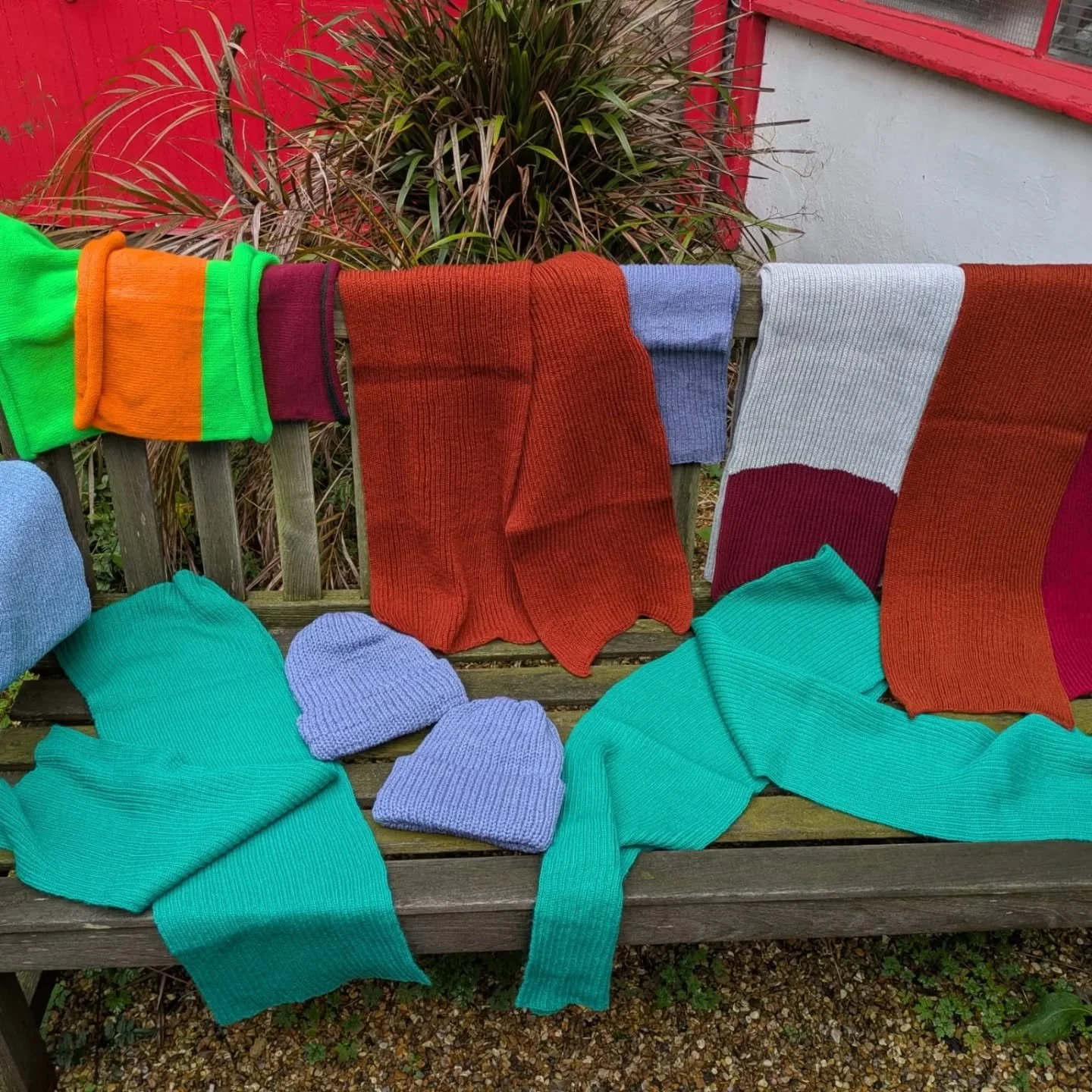 Jayne has sent us a lovely collection of scarves and hats in some really great colours. Warm necks for everyone. 

Thank you, Jayne. These are our Knit of the Day!

#knitoftheday #handknitting #handmadescarves #knittingforcharity #yarnlover