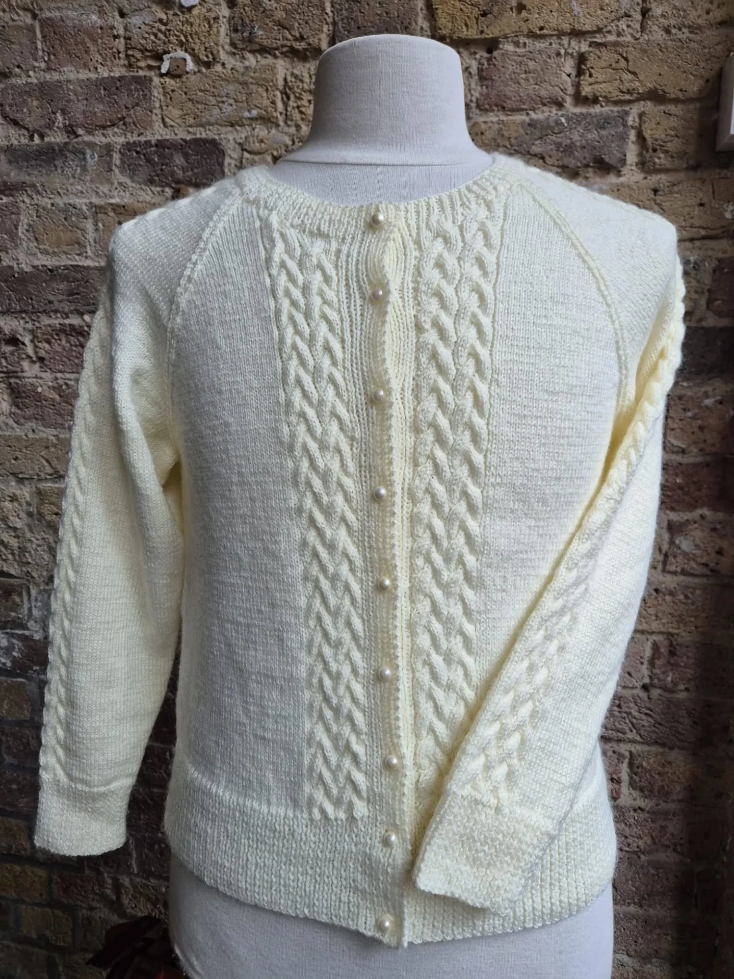 We were very sad to read the letter that came with this lovely cardigan.  Beryl told us that her mother had knitted it, along with many other things, but that she had died recently. 

Our sincere condolences.

We are honoured to receive the generous 