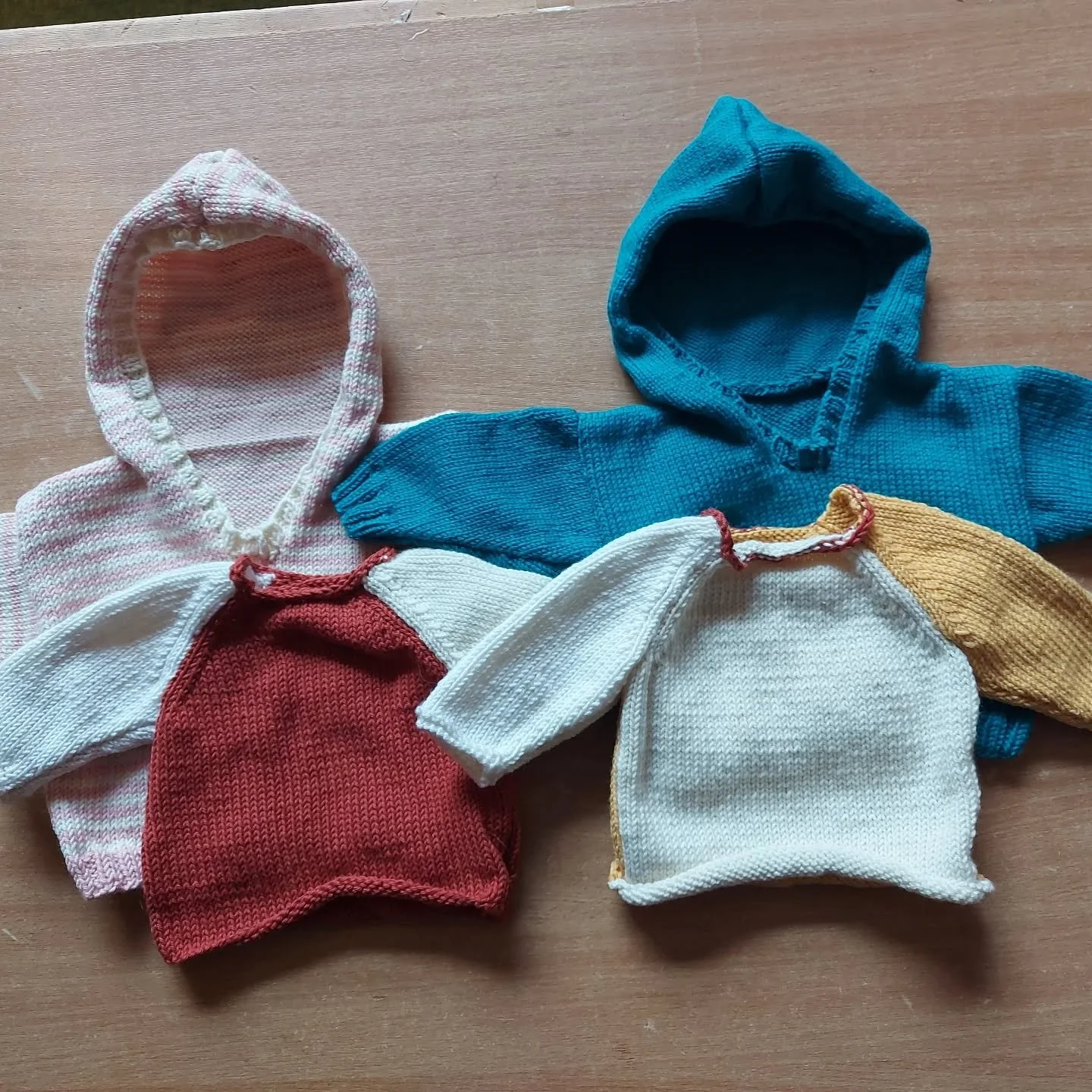 We do love a hoodie here at KFP HQ, and these baby sized ones, sent to us anonymously, are especially practical and stylish.

Thank you, Knitters and Crocheters, for all your generous donations.

#knitoftheday #handknitting #knittingforothers #charit