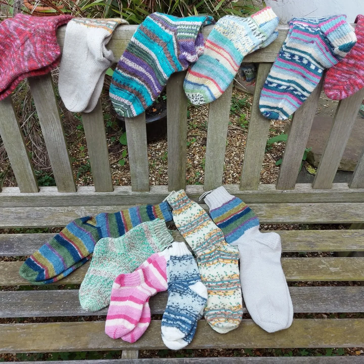 We've received a brilliant collection of socks from Anonymous. There's lots of lovely colours and various sizes. Cosy toes!

Thank you, Knitters and Crocheters. 

These are our Knit of the Day!

#knitoftheday #handknitting #handknitsocks #knittingfor