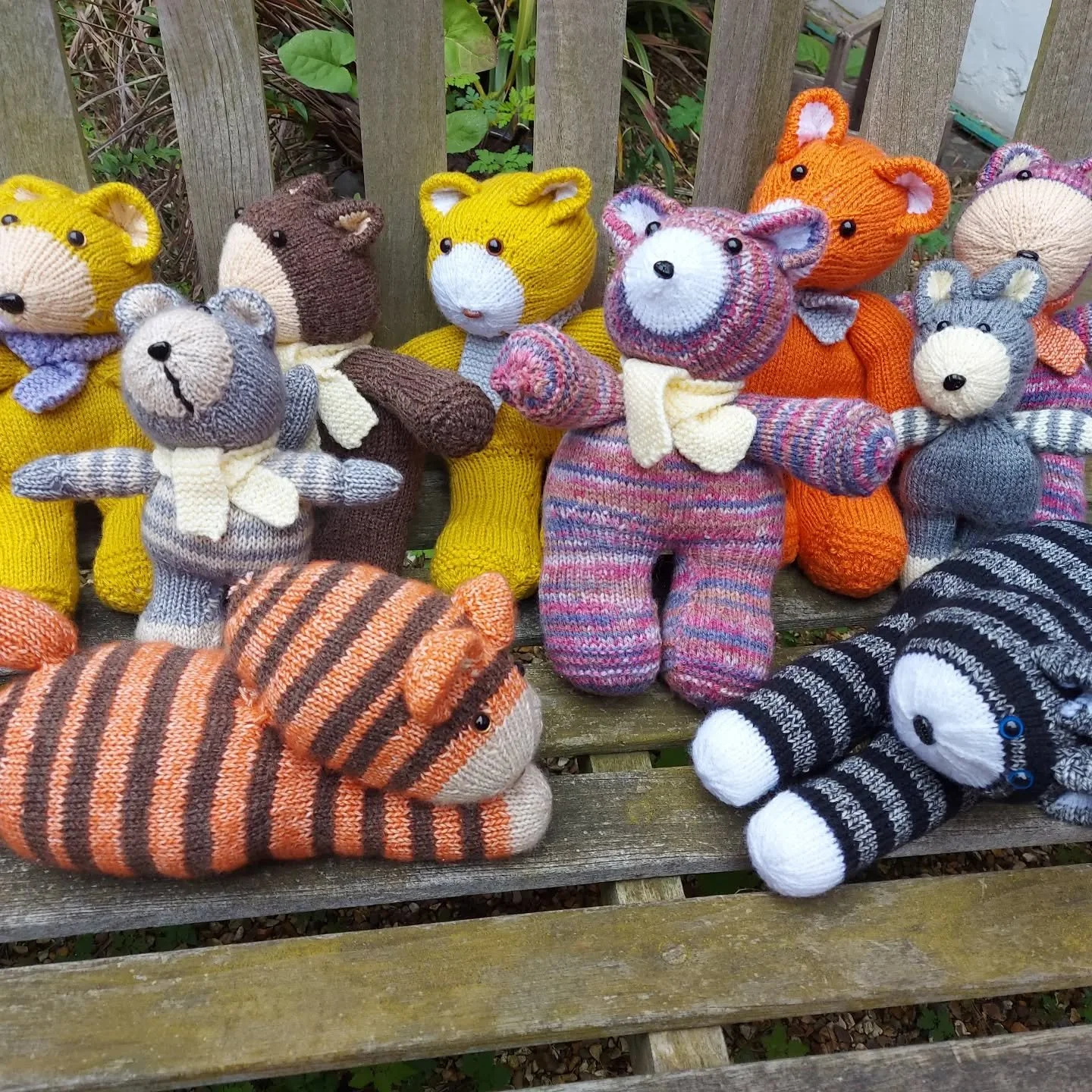 Jane sent us these wonderful toys on behalf of Nutfield Knitters. They really are adorable and so expertly made. They made us all smile at KFP HQ, and we're sure that will happen wherever they go. 

Thank you, Nutfield Knitters. These are our Knit of
