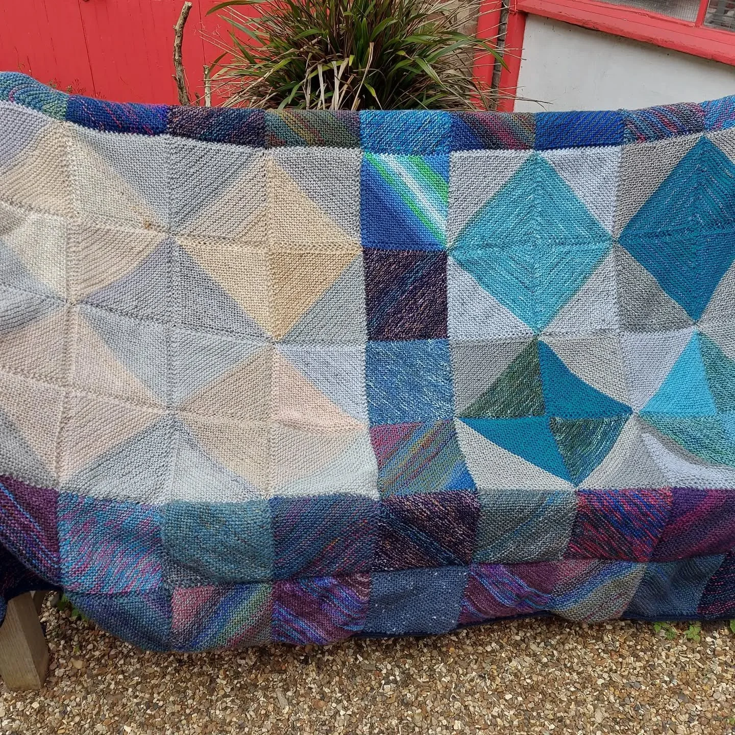 Here's another fabulous blanket made by our tireless supporter, Hazel.  She wanted me to give it An O Nimity.  But she deserves to be celebrated!

Thank you, as always, Hazel. This is our Knit of the Day!

#knitoftheday #handknitting #knittingforothe