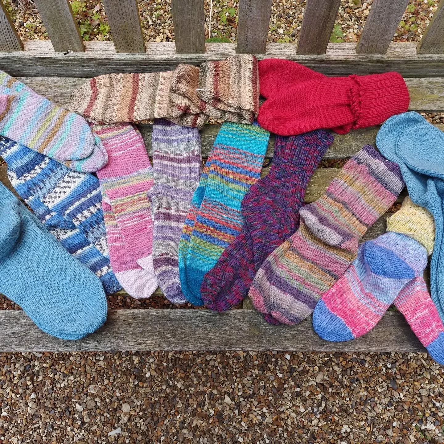 Sue in Southwick has sent us this magnificent selection of adult socks.  The knitting world seems to comprise at least two groups: those who love to knit socks and those who aren't so keen. We think we know where Sue stands!Cosy toes for everyone.

T