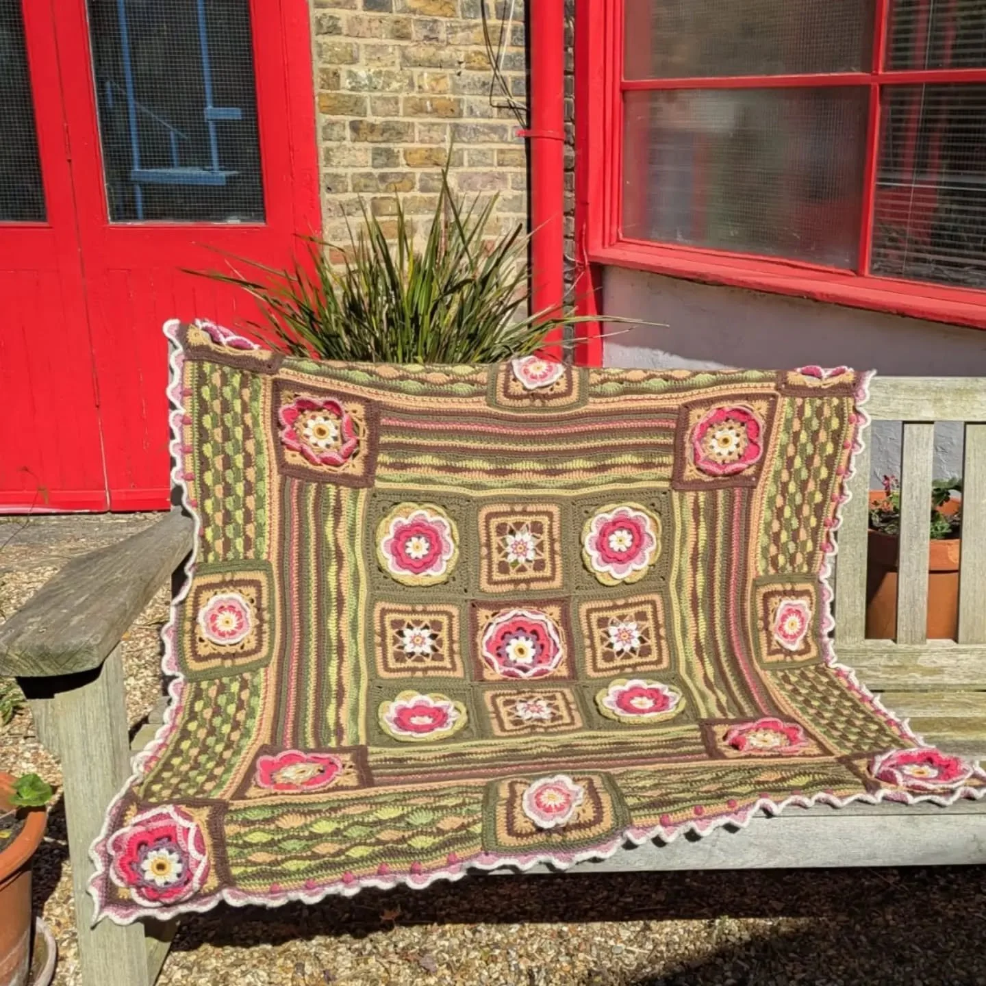Sandra has sent us this wonderful crocheted blanket. We love the colours and the intricacies of the pattern.  So many hours and so much patience and skill. 

Thank you. Sandra. This is our Crochet of the Day!

#crochetoftheday #crochet #handmadeblank