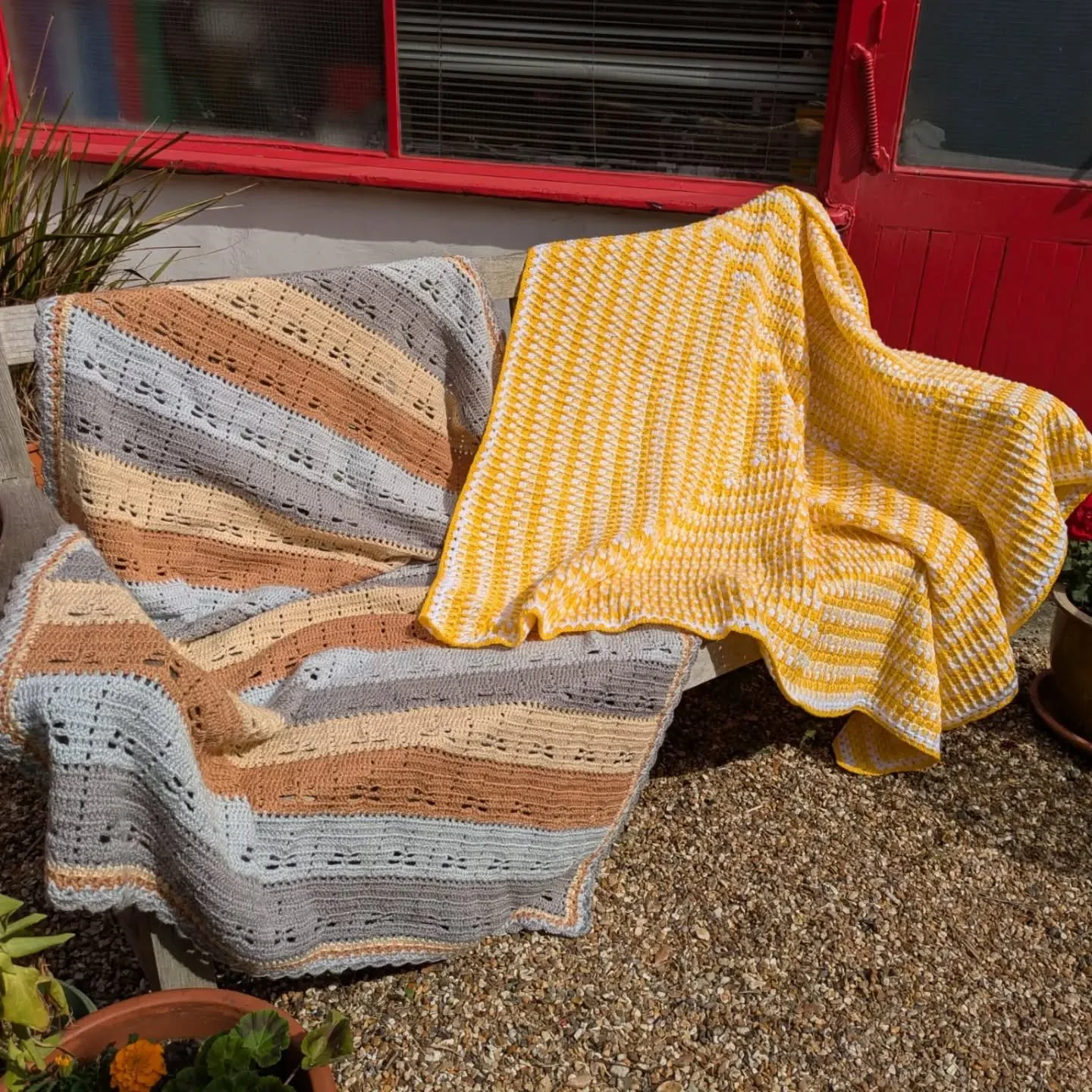 These lovely bright crocheted blankets were sent to us anonymously. They will bring the memory of sunshine when the weather turns cooler. 

Thank you, Crocheters and Knitters. These are our Crochet of the Day!

#crochetoftheday #Crochet het #crochete
