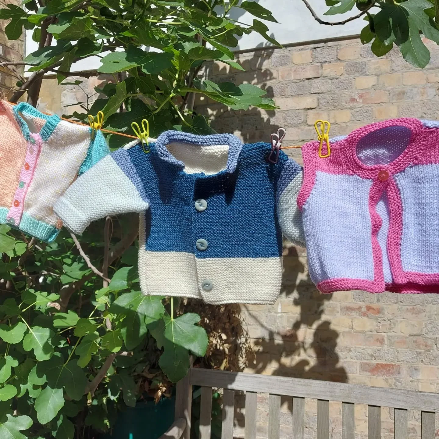 Joan in Beccles sent us a great collection of little jackets.  We love all the details in the contrast edgings and buttons. They will be excellent additions to any wardrobe. 

Thank you, Joan. These are our Knit of the Day!

#knitoftheday #handknitti