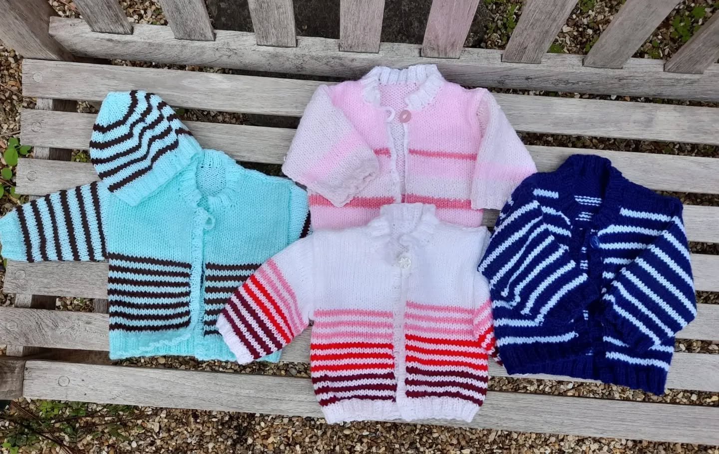Sarah in Cornwall has sent us this delightful collection of baby cardigans. Who doesn't like a stripe?  We love the colour combinations and the added fun. 

Thank you, Sarah. These are our Knit of the Day!

#Knitoftheday #handknitting #yarnlover #cha