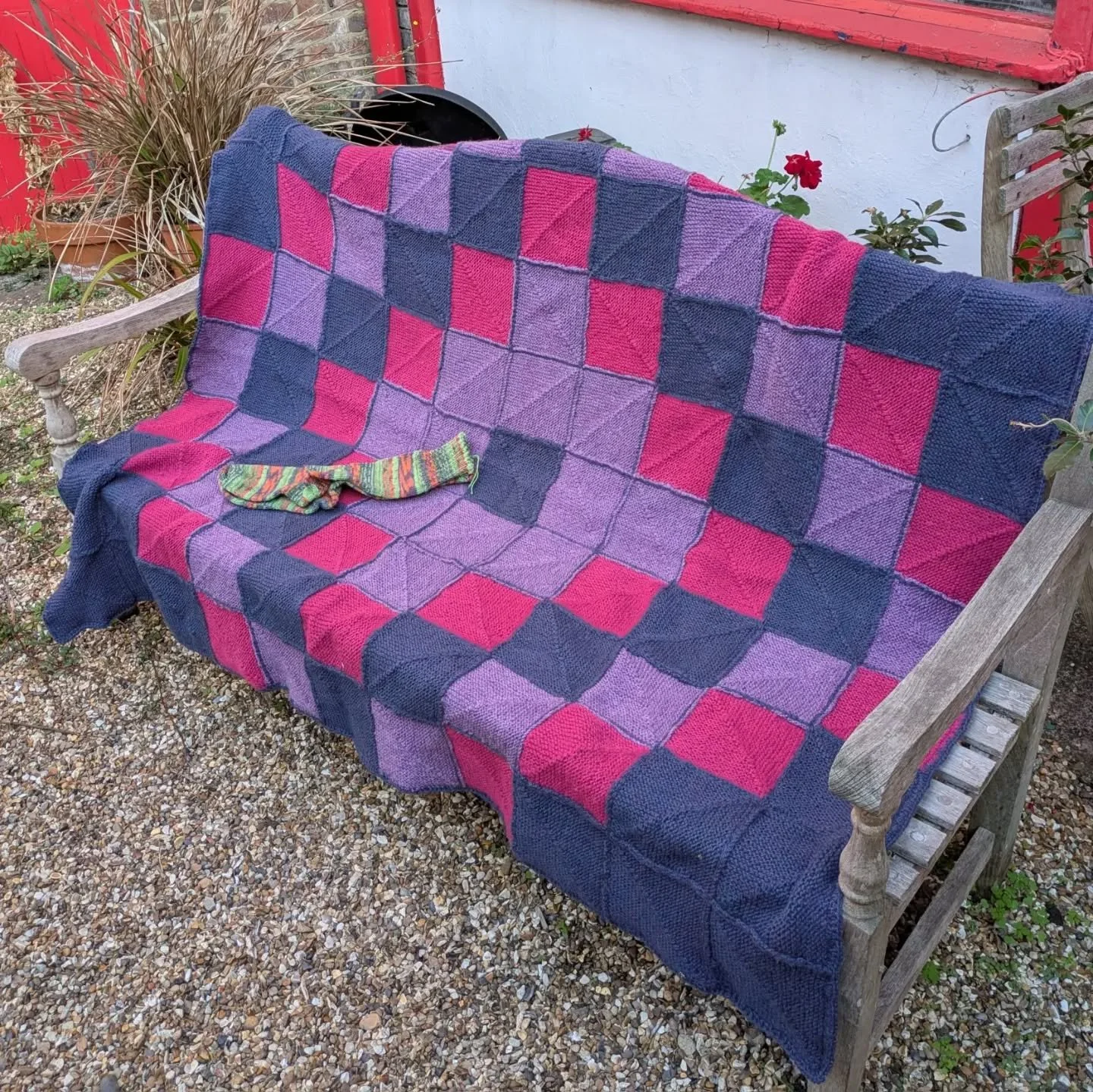 Amanda in Shipton under Wychwood has sent us this gorgeous blanket and socks. You know we love a mitred square blanket, and this is a wonderful example, so neat and in such sumptuous colours. 

Thank you, Amanda. 

This is our Knit of the Day!

#knit